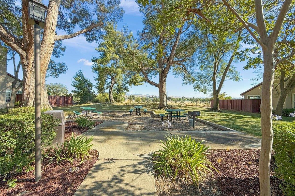 Detail Gallery Image 18 of 20 For 1446 Chateau Cmn #104,  Livermore,  CA 94550 - 2 Beds | 2 Baths