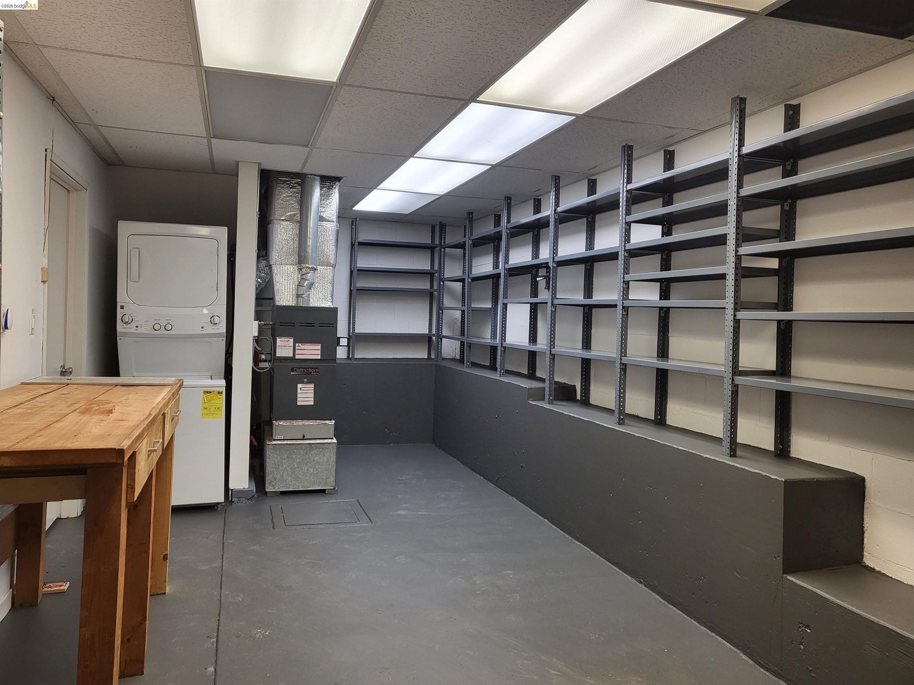 Detail Gallery Image 30 of 33 For 10 Sereno Cir, Oakland,  CA 94619 - 2 Beds | 2 Baths