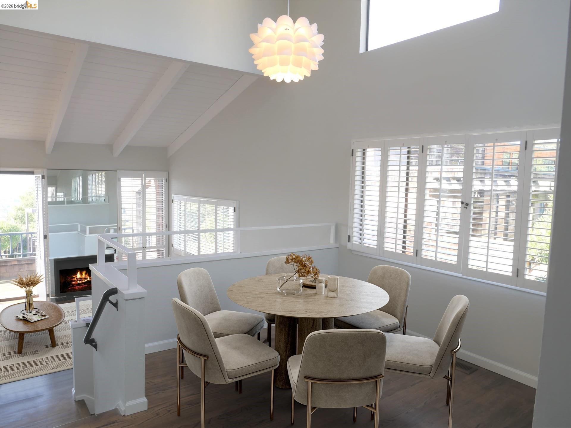 Detail Gallery Image 10 of 33 For 10 Sereno Cir, Oakland,  CA 94619 - 2 Beds | 2 Baths