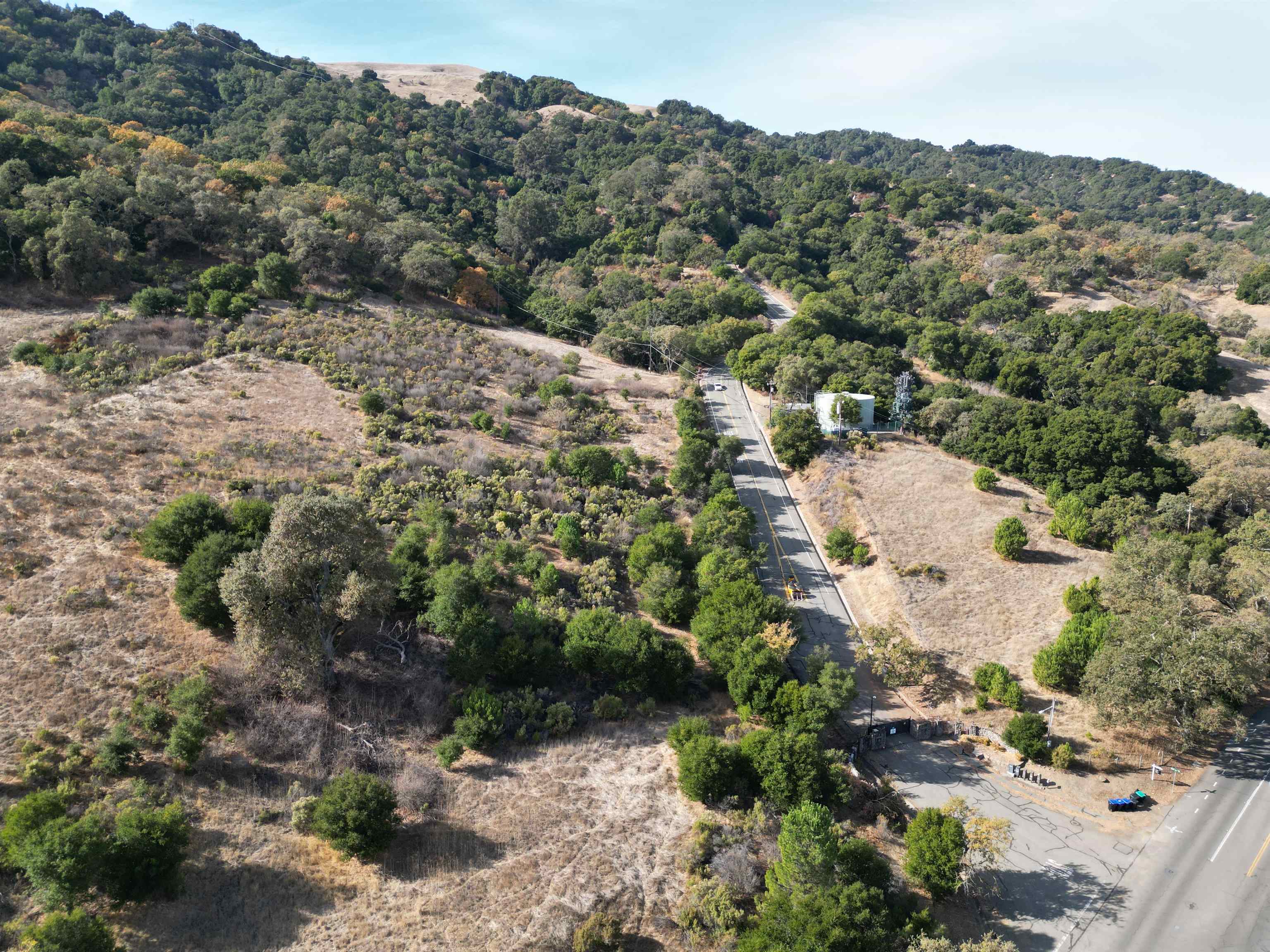 Detail Gallery Image 3 of 19 For 3984 Foothill Rd, Pleasanton,  CA 94588 - – Beds | – Baths