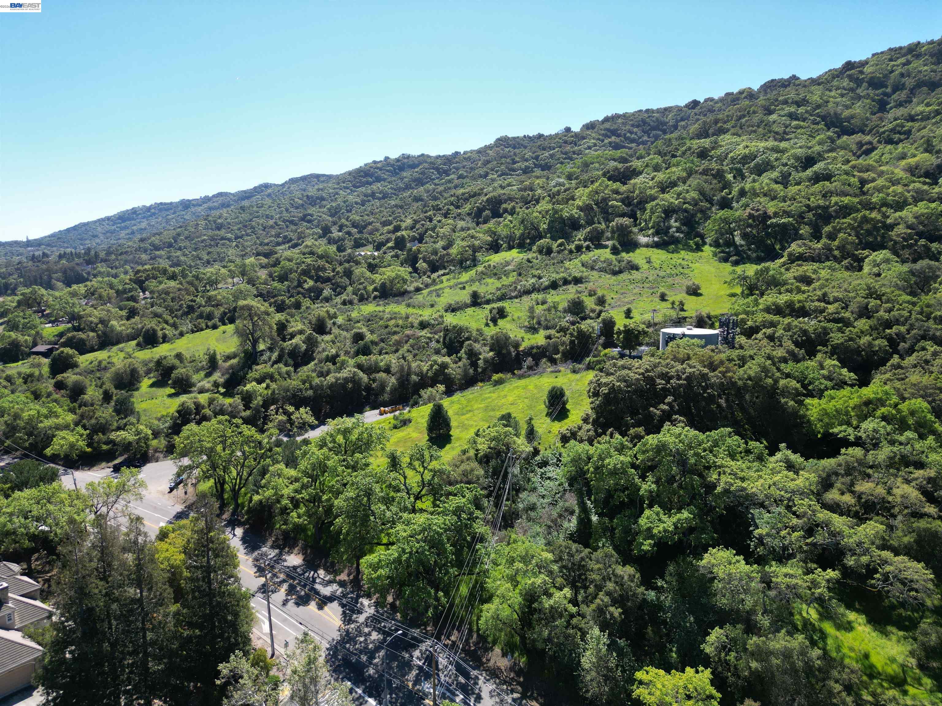 Detail Gallery Image 8 of 13 For 3984 Foothill Rd, Pleasanton,  CA 94588 - – Beds | – Baths