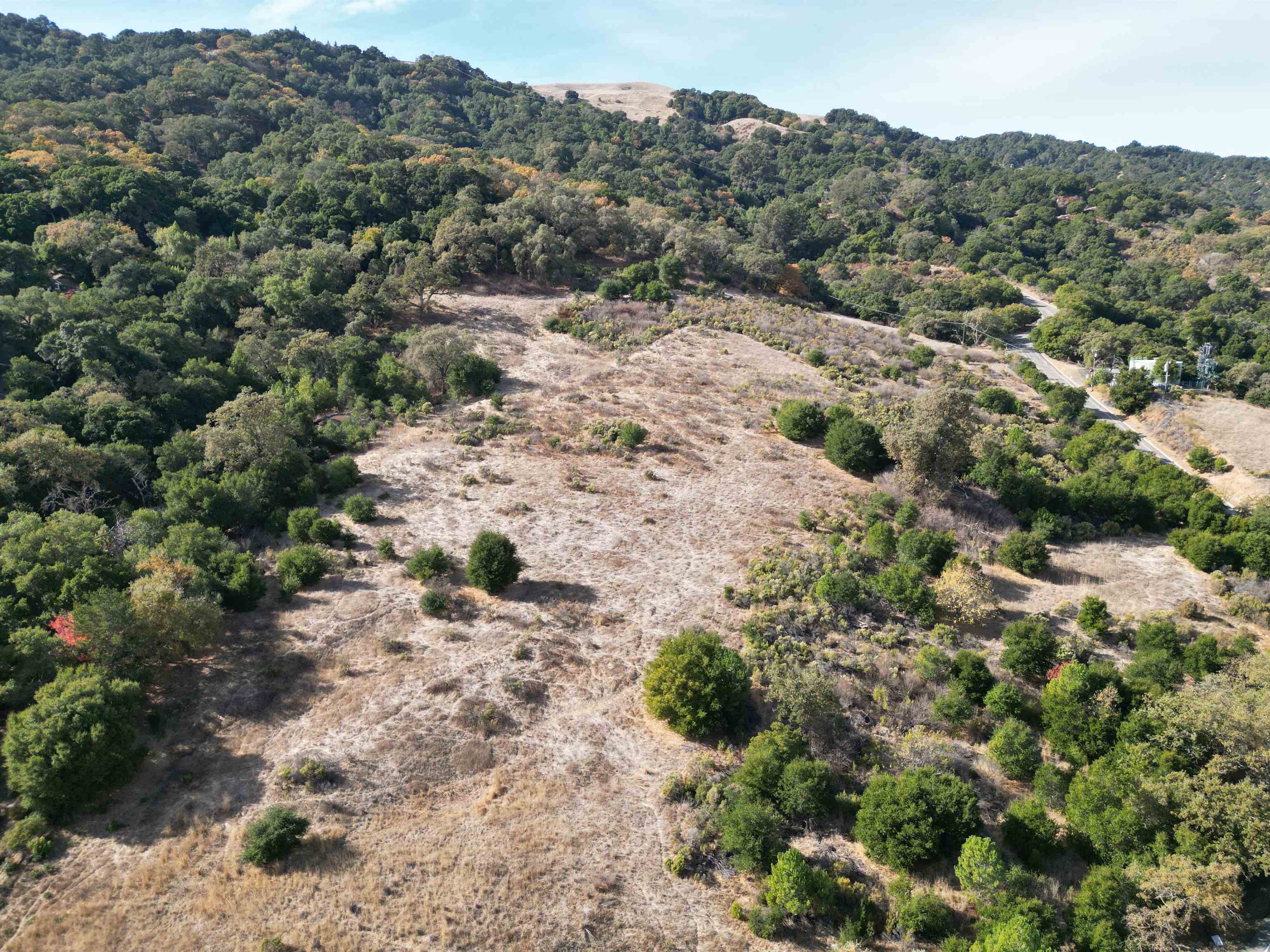 Detail Gallery Image 4 of 19 For 3984 Foothill Rd, Pleasanton,  CA 94588 - – Beds | – Baths