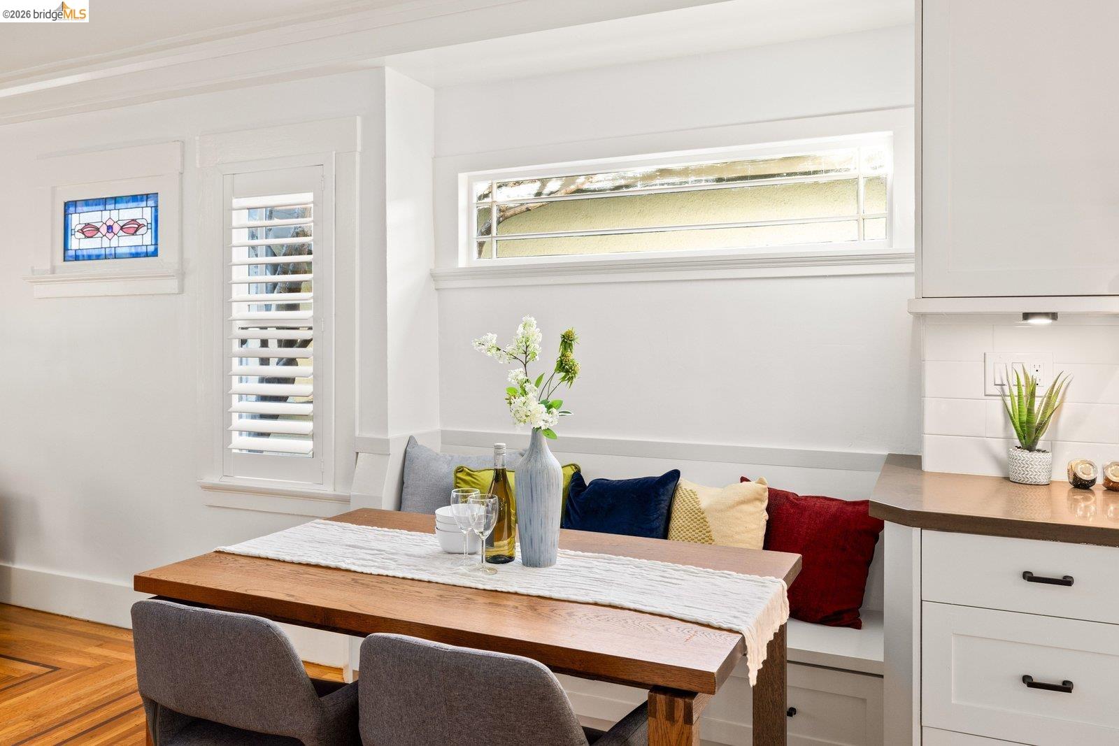 Detail Gallery Image 12 of 42 For 328 Glendale Avenue, Oakland,  CA 94618 - 3 Beds | 3 Baths