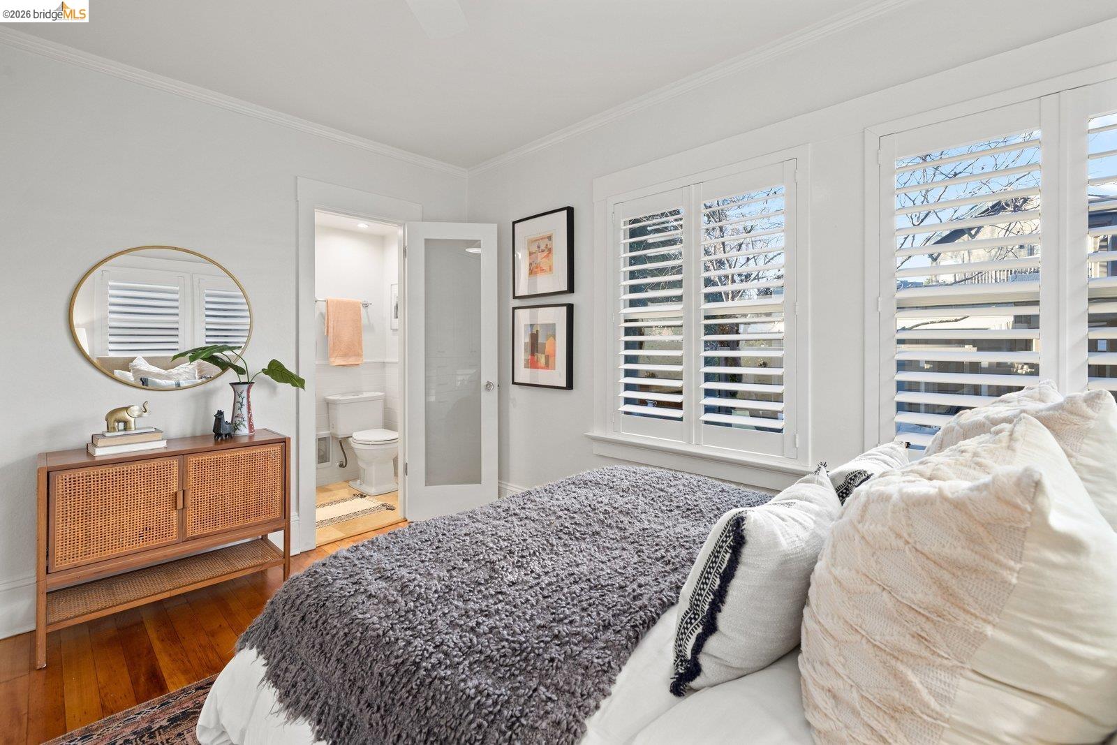 Detail Gallery Image 25 of 42 For 328 Glendale Avenue, Oakland,  CA 94618 - 3 Beds | 3 Baths