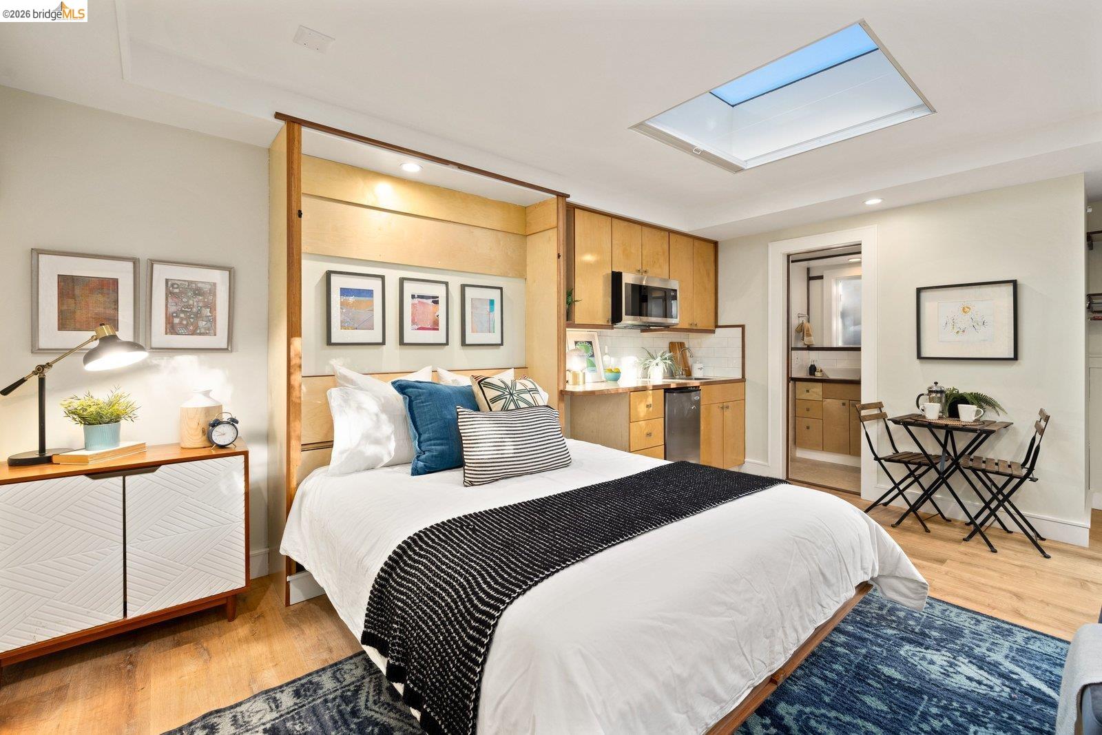 Detail Gallery Image 32 of 42 For 328 Glendale Avenue, Oakland,  CA 94618 - 3 Beds | 3 Baths