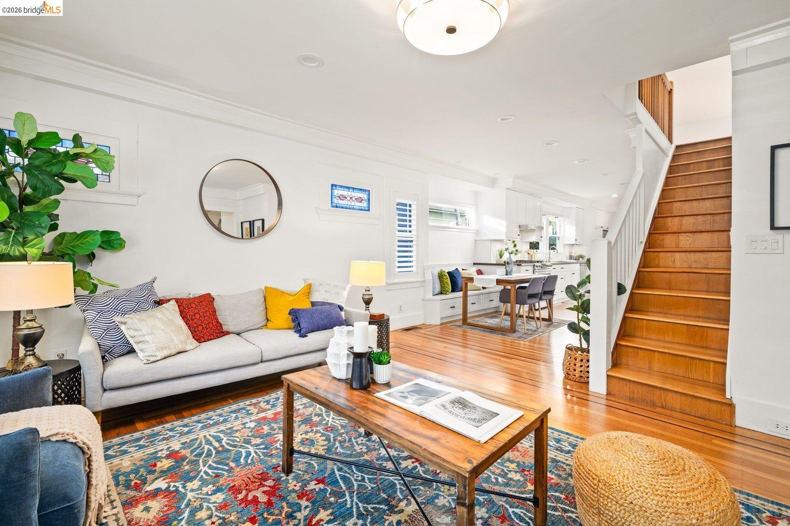 Detail Gallery Image 7 of 42 For 328 Glendale Avenue, Oakland,  CA 94618 - 3 Beds | 3 Baths