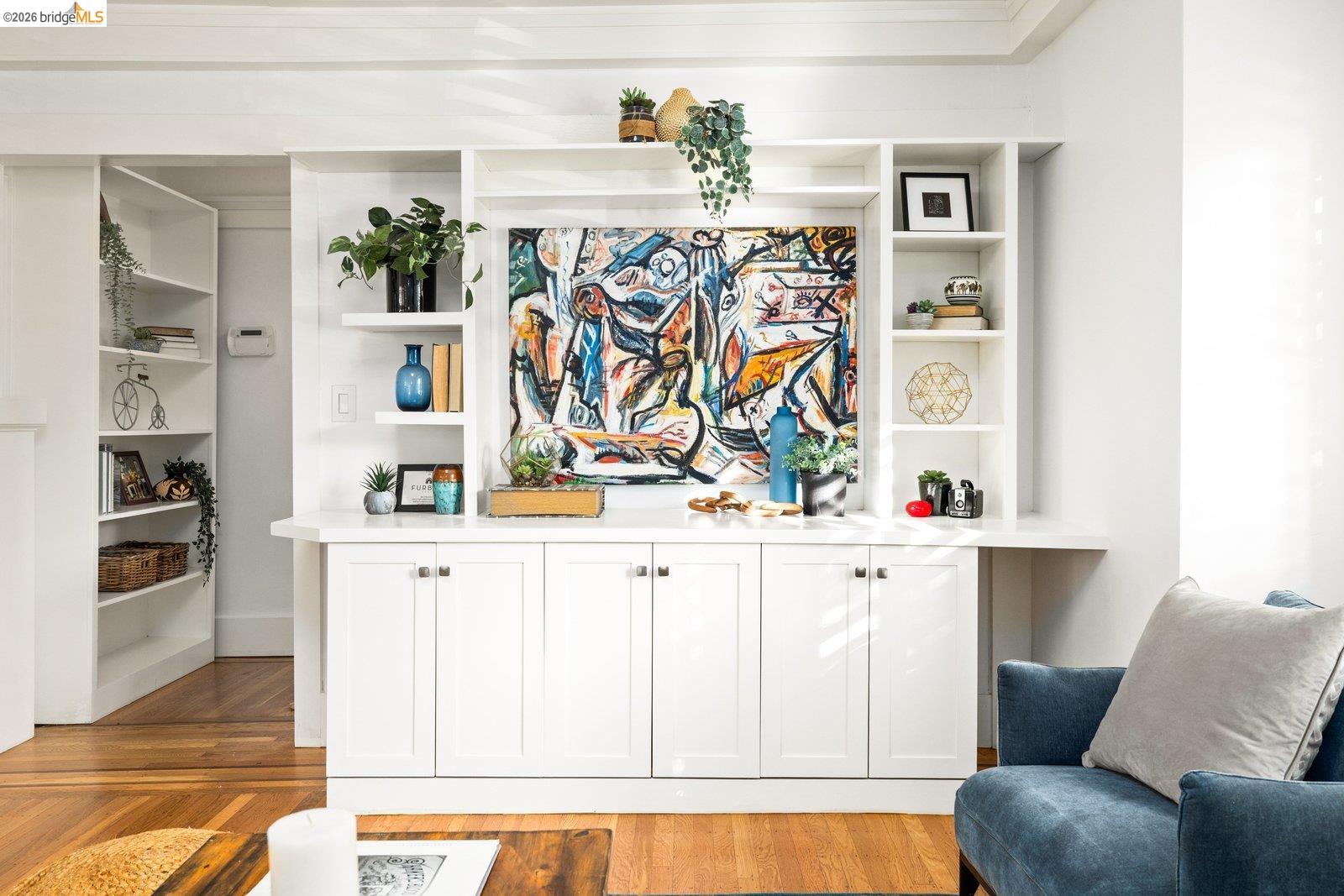 Detail Gallery Image 10 of 42 For 328 Glendale Avenue, Oakland,  CA 94618 - 3 Beds | 3 Baths