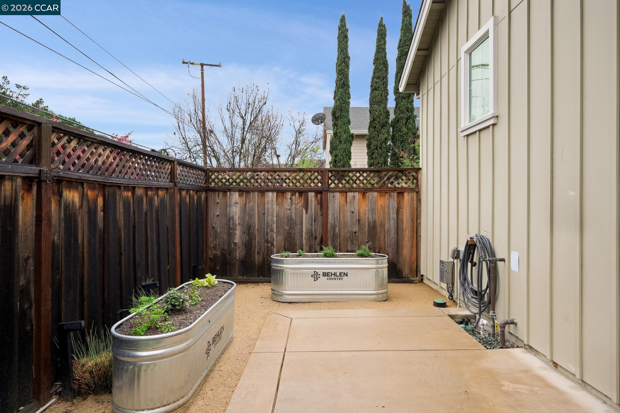 Detail Gallery Image 40 of 56 For 32 Crowley Pl, Walnut Creek,  CA 94597 - 3 Beds | 2/1 Baths