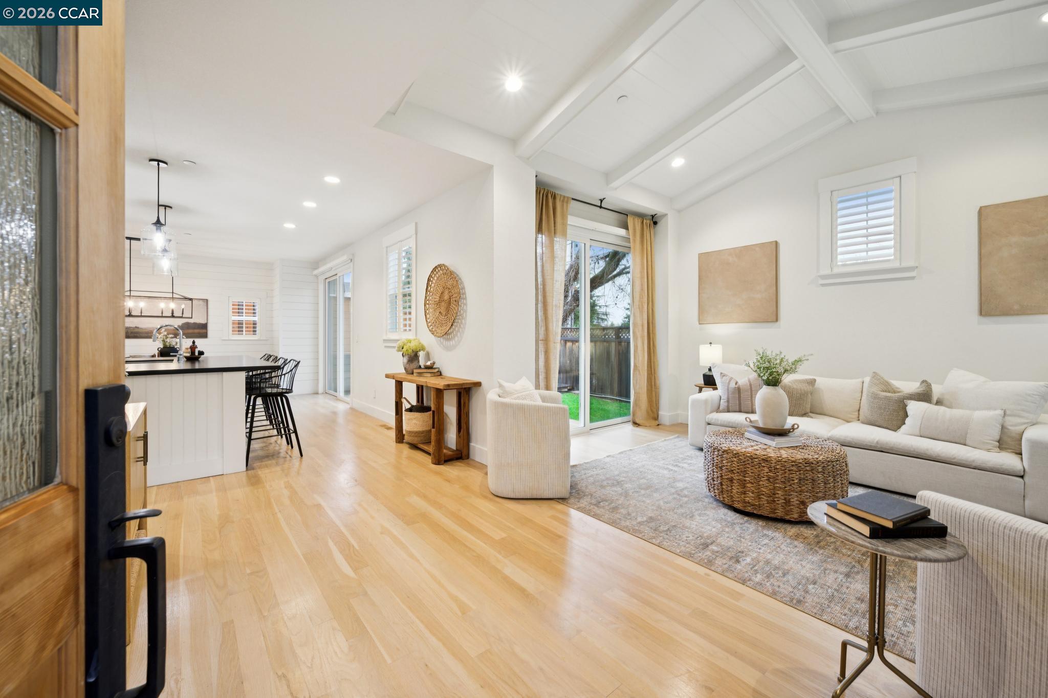 Detail Gallery Image 5 of 56 For 32 Crowley Pl, Walnut Creek,  CA 94597 - 3 Beds | 2/1 Baths