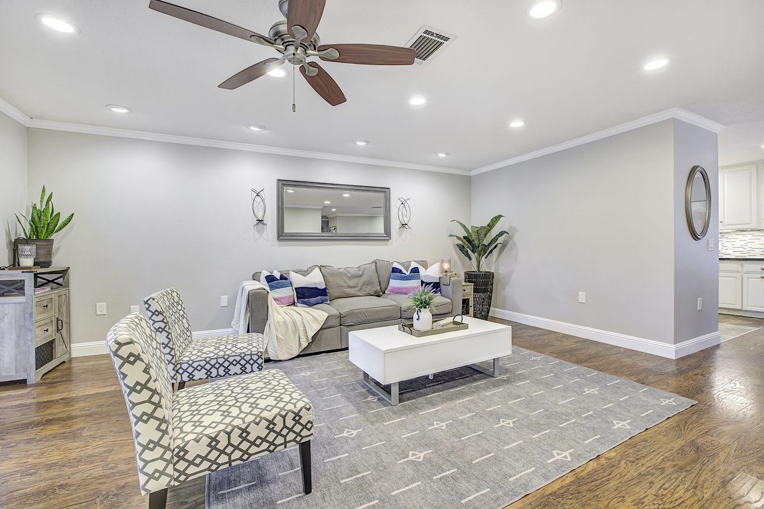 Detail Gallery Image 11 of 49 For 1264 Tulip Way, Livermore,  CA 94551 - 2 Beds | 2 Baths