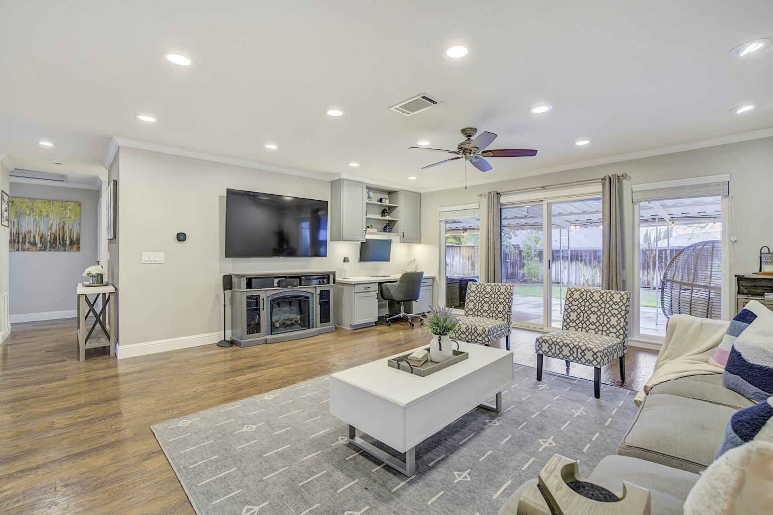 Detail Gallery Image 12 of 49 For 1264 Tulip Way, Livermore,  CA 94551 - 2 Beds | 2 Baths