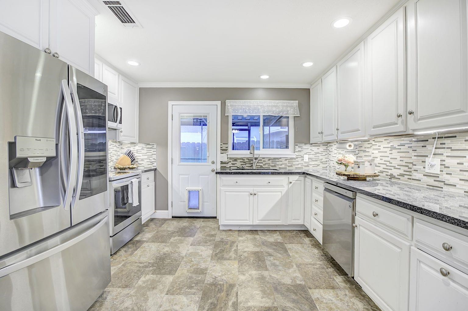 Detail Gallery Image 17 of 49 For 1264 Tulip Way, Livermore,  CA 94551 - 2 Beds | 2 Baths