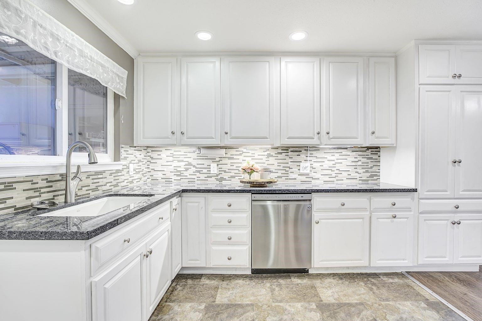 Detail Gallery Image 3 of 49 For 1264 Tulip Way, Livermore,  CA 94551 - 2 Beds | 2 Baths