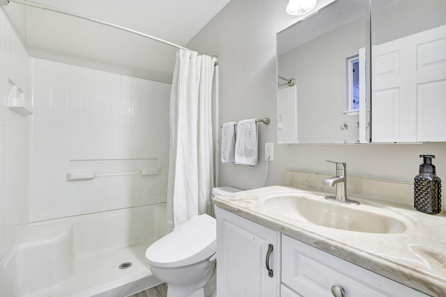 Detail Gallery Image 26 of 49 For 1264 Tulip Way, Livermore,  CA 94551 - 2 Beds | 2 Baths