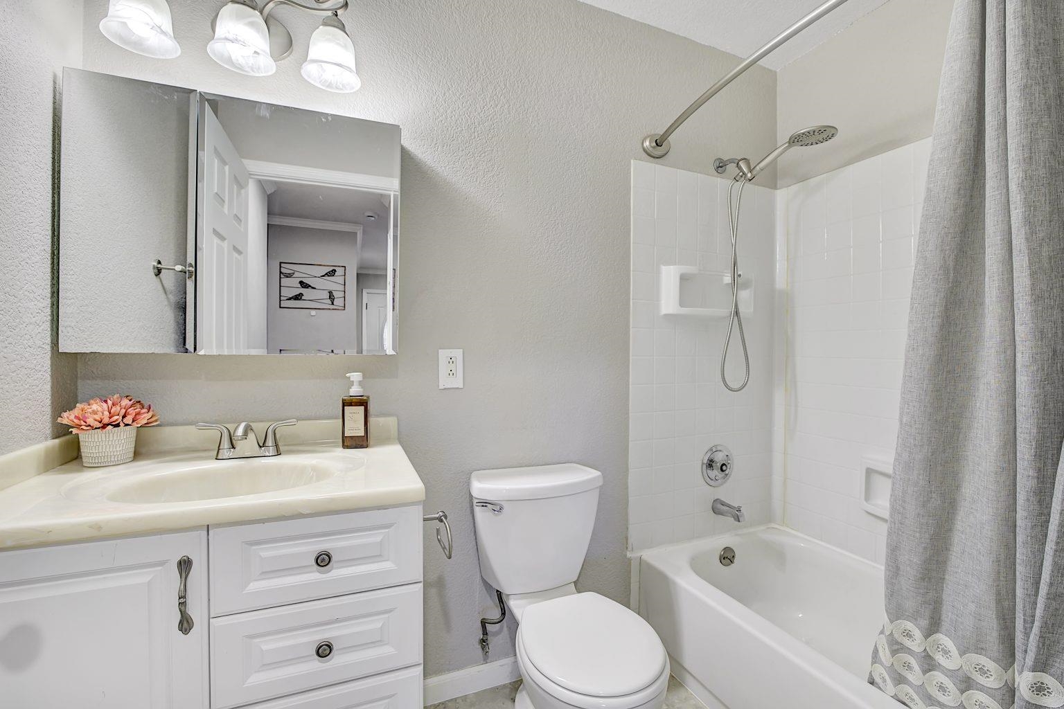 Detail Gallery Image 30 of 49 For 1264 Tulip Way, Livermore,  CA 94551 - 2 Beds | 2 Baths