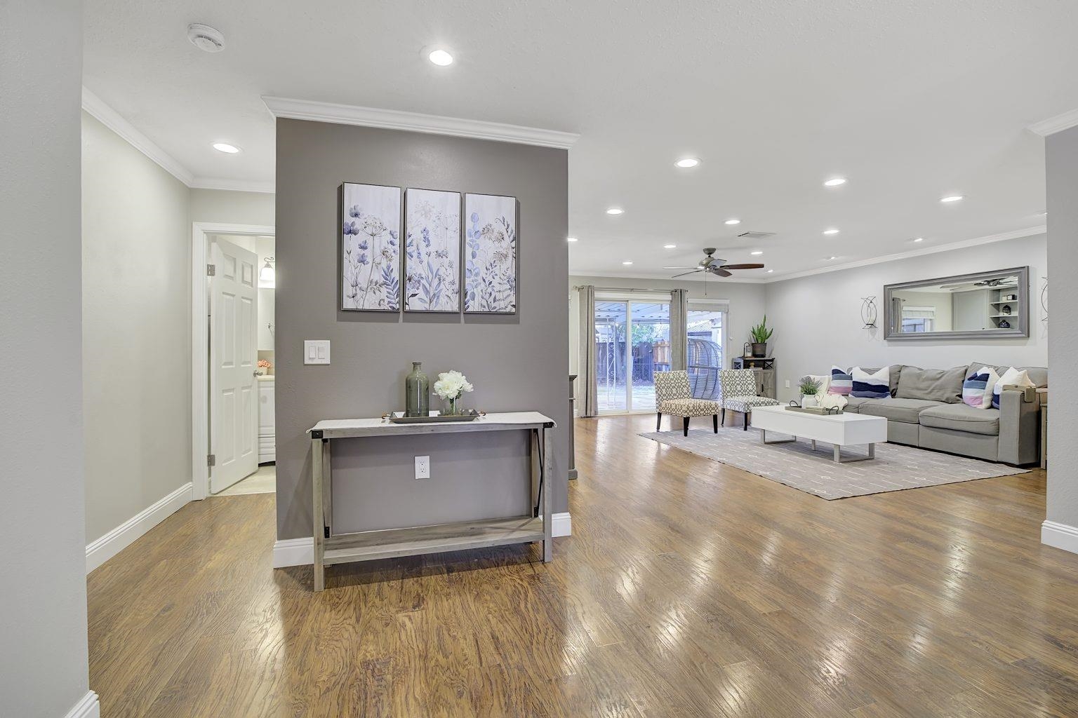 Detail Gallery Image 7 of 49 For 1264 Tulip Way, Livermore,  CA 94551 - 2 Beds | 2 Baths