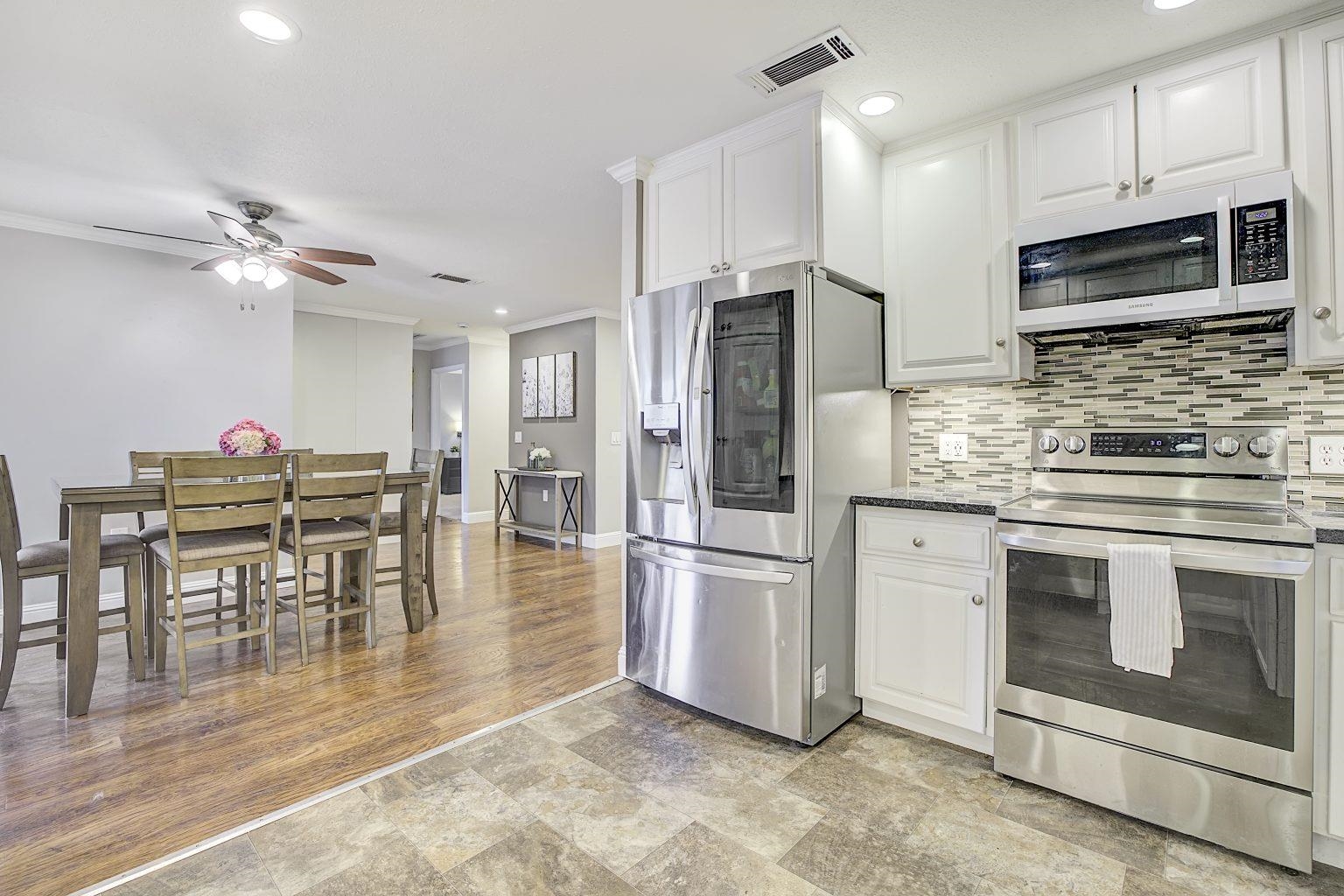 Detail Gallery Image 8 of 49 For 1264 Tulip Way, Livermore,  CA 94551 - 2 Beds | 2 Baths