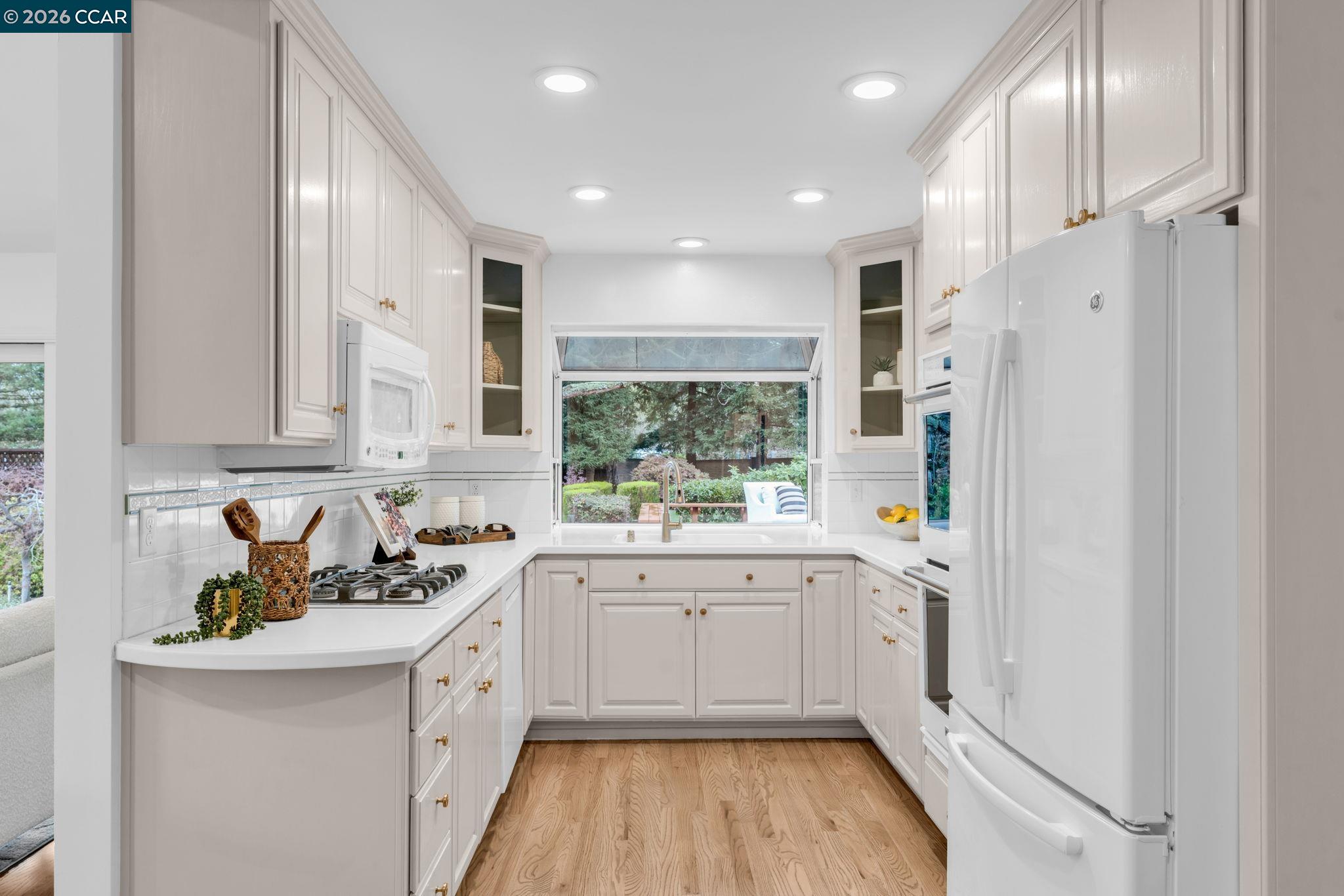 Detail Gallery Image 12 of 43 For 156 Santiago Drive, Danville,  CA 94526-1941 - 4 Beds | 2 Baths