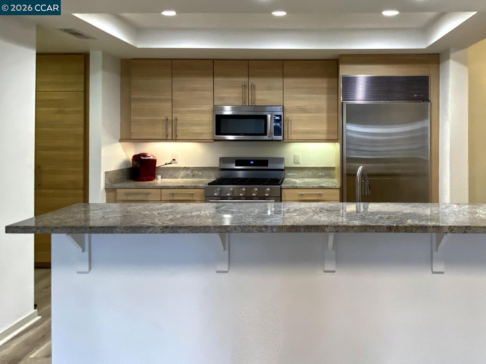 Detail Gallery Image 6 of 42 For 1655 N California Blvd #101,  Walnut Creek,  CA 94596 - 2 Beds | 2 Baths