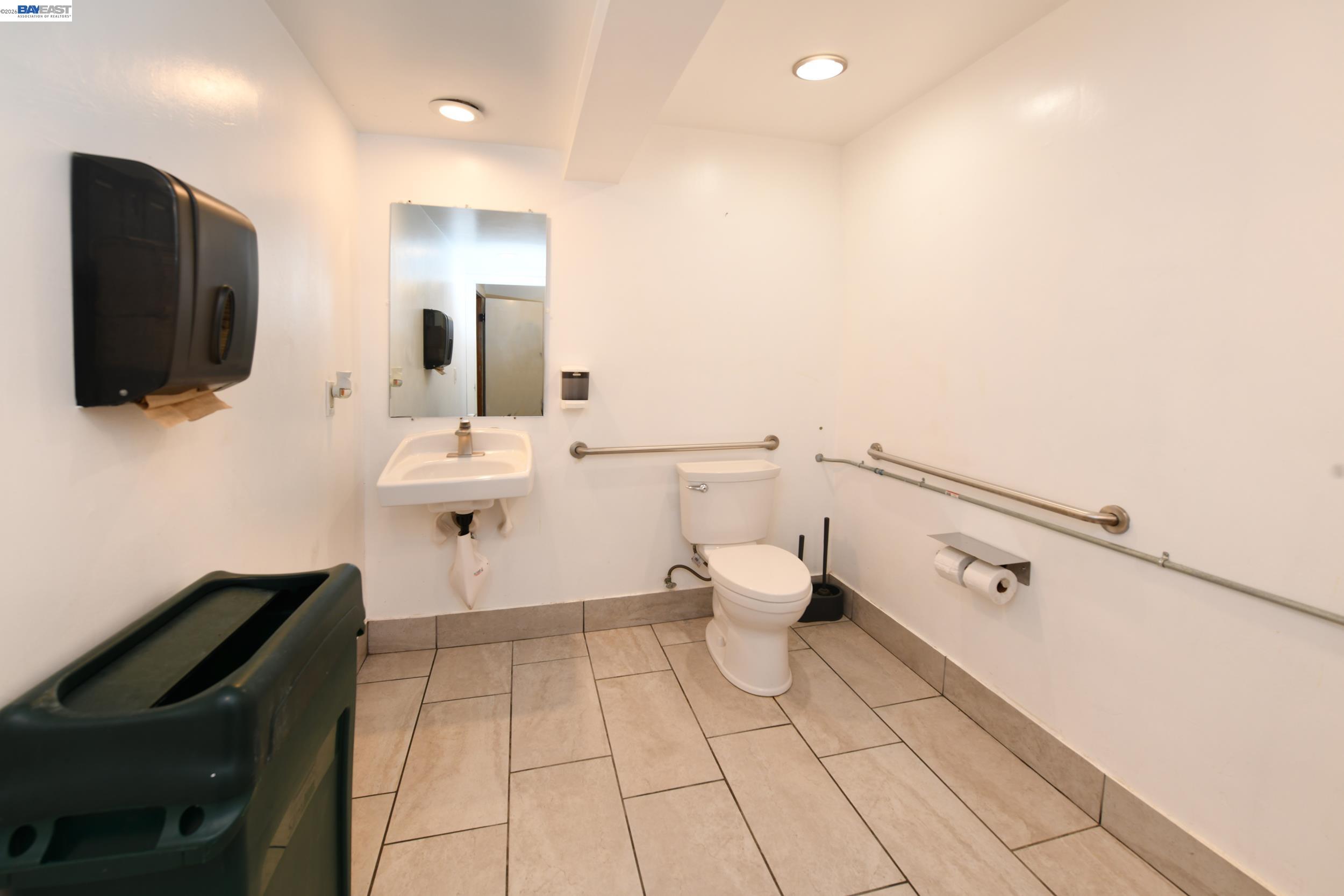 Detail Gallery Image 14 of 17 For 1829 Euclid Ave, Berkeley,  CA 94709 - – Beds | – Baths