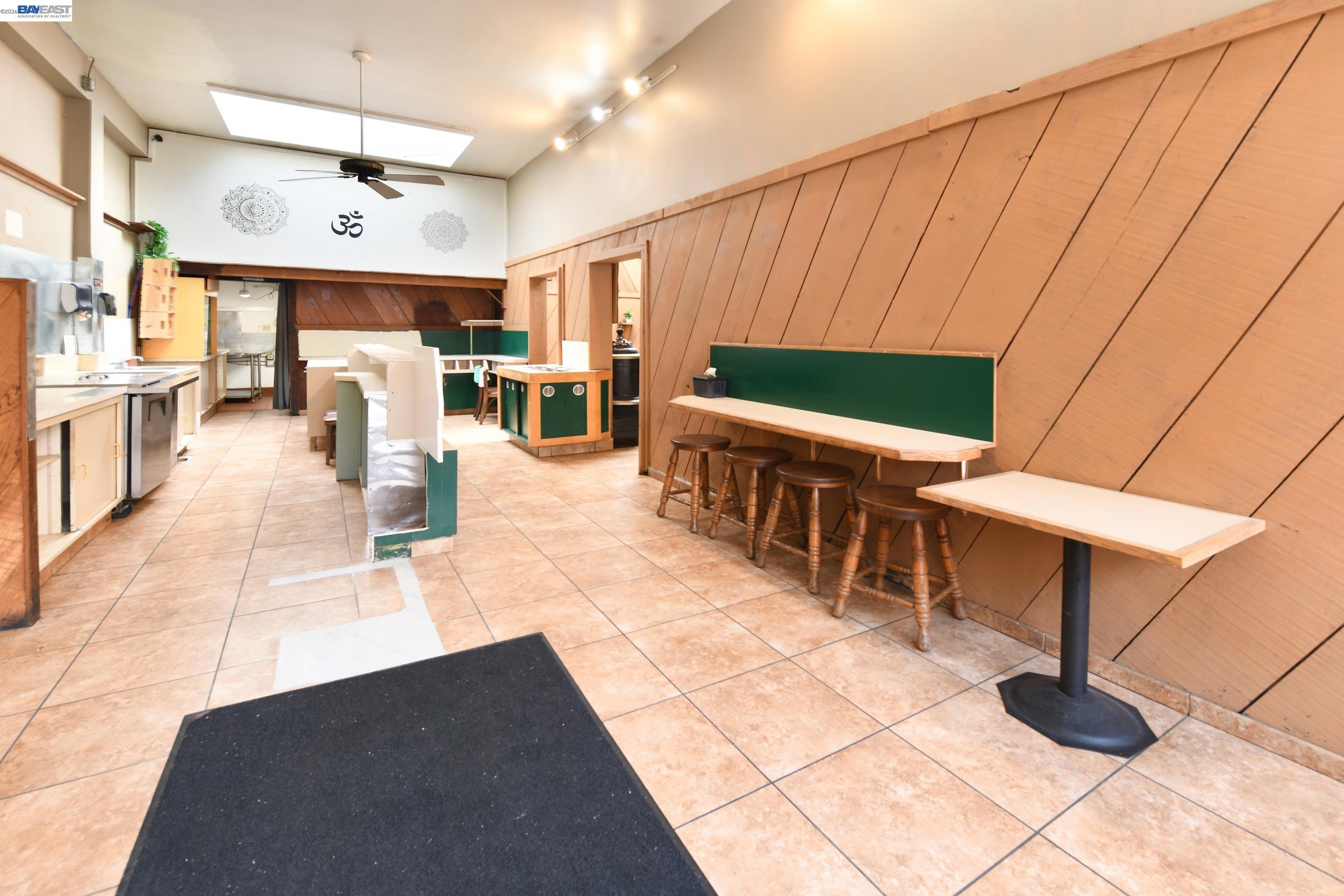 Detail Gallery Image 5 of 17 For 1829 Euclid Ave, Berkeley,  CA 94709 - – Beds | – Baths