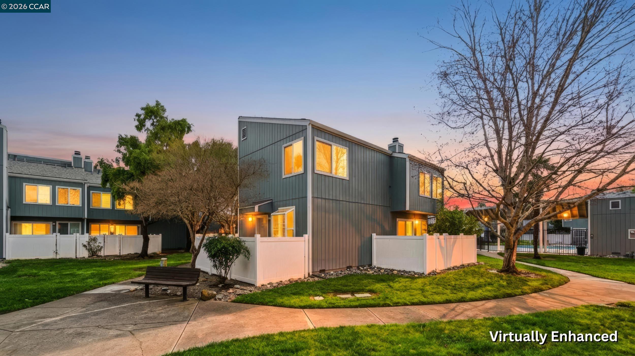 Front Image Thumbnail for CC41124452