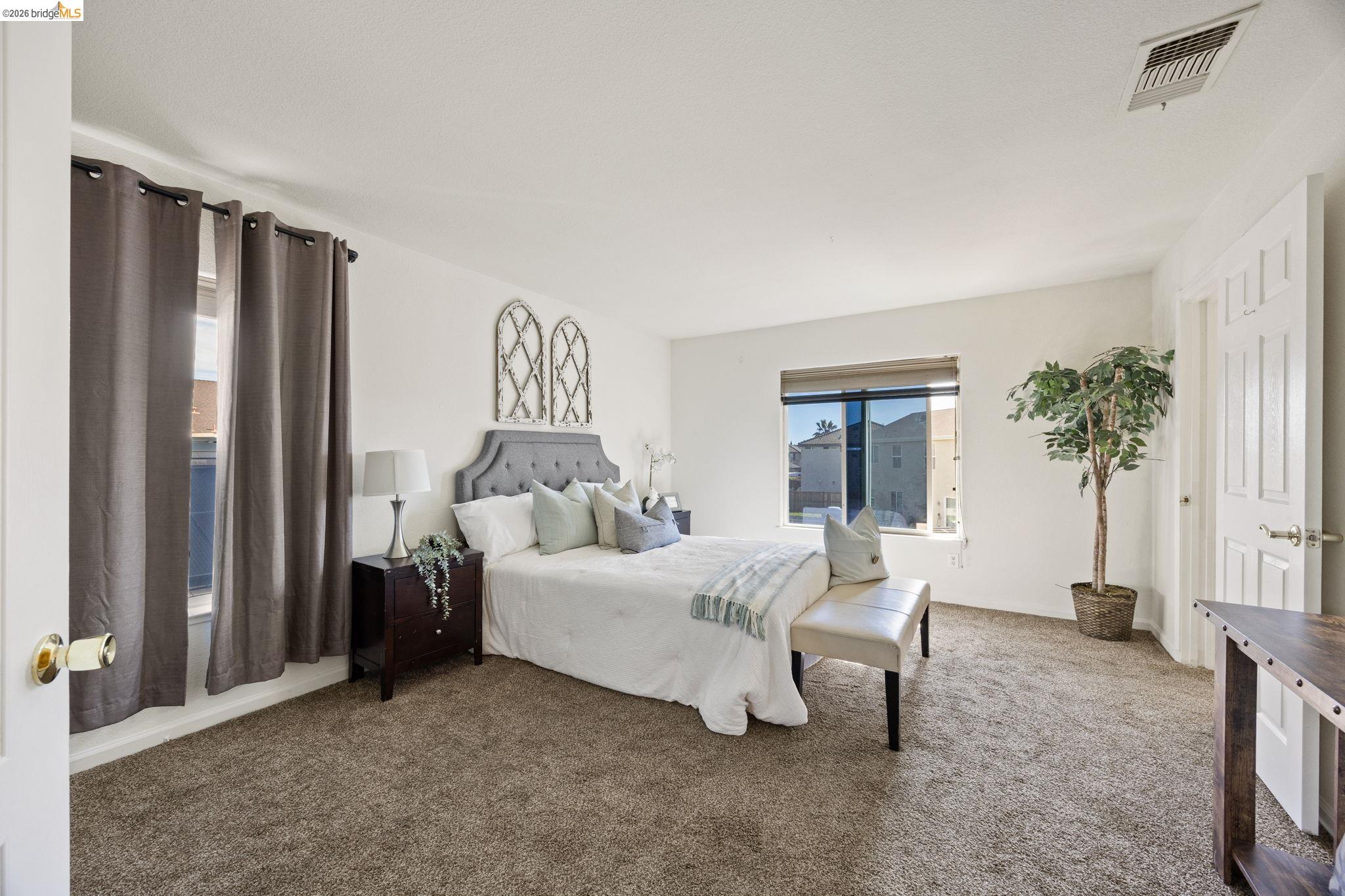 Detail Gallery Image 17 of 33 For 2242 Middlebury Way, Stockton,  CA 95212 - 4 Beds | 2/1 Baths