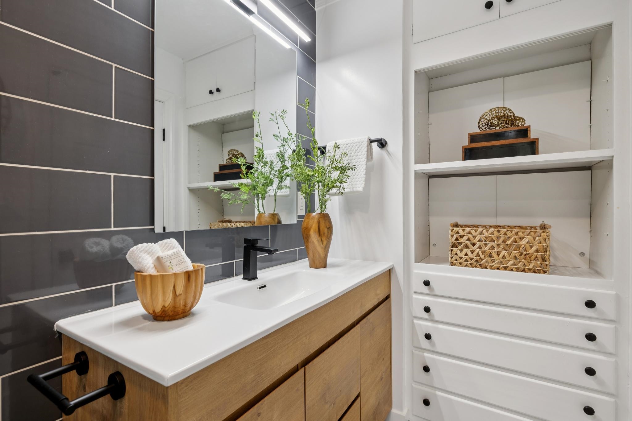 Detail Gallery Image 27 of 55 For 2566 Lancaster Rd, Hayward,  CA 94542 - 3 Beds | 2 Baths