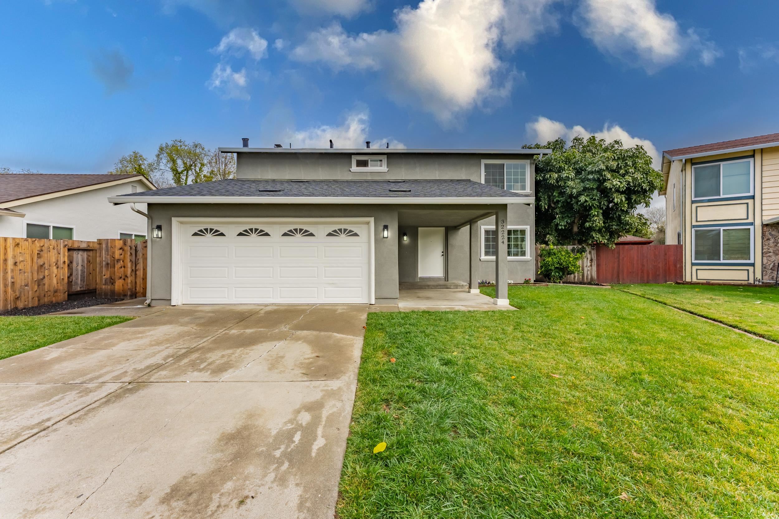 Detail Gallery Image 2 of 29 For 32224 Sloccum Ct, Union City,  CA 94587 - 4 Beds | 2/1 Baths