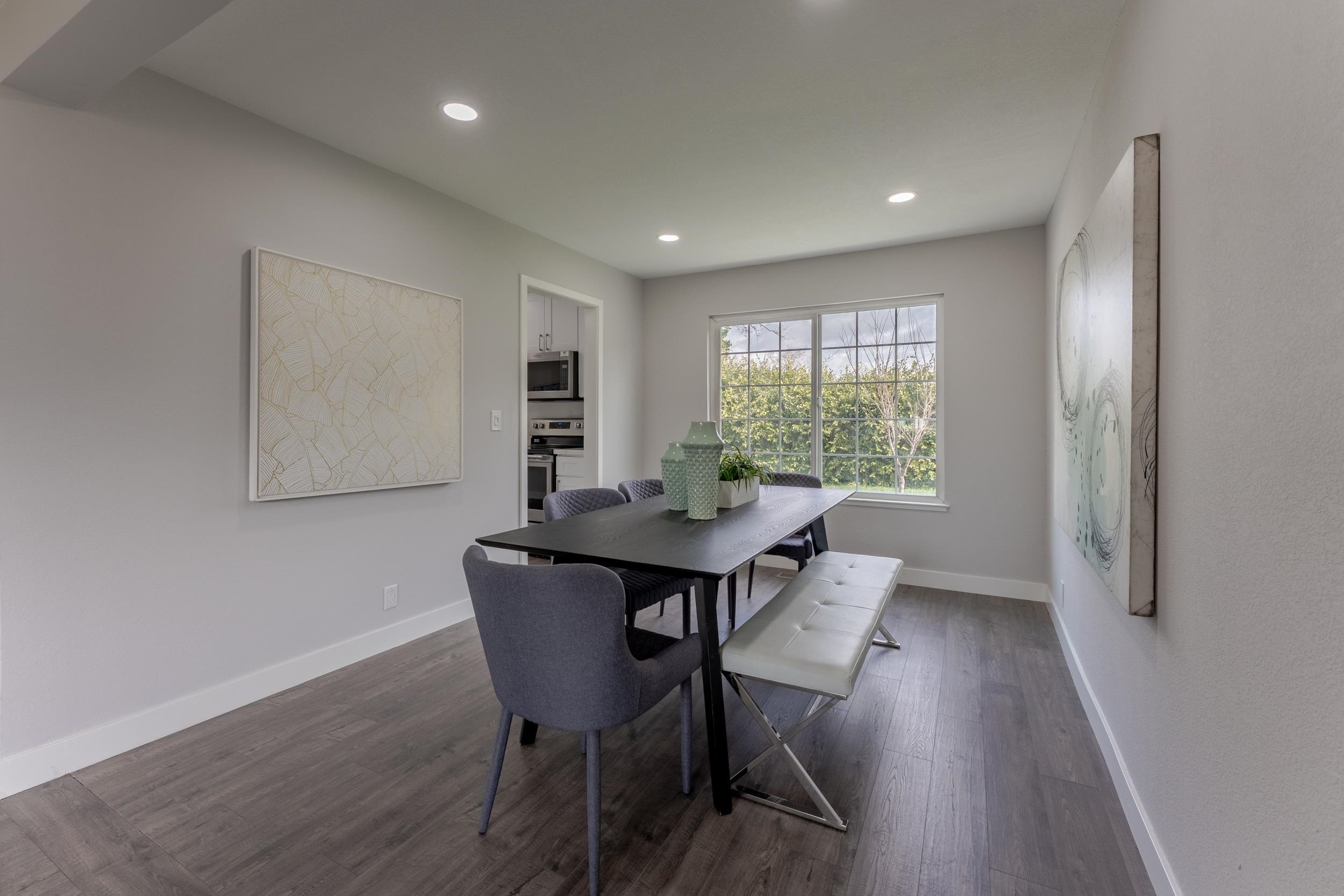 Detail Gallery Image 13 of 29 For 32224 Sloccum Ct, Union City,  CA 94587 - 4 Beds | 2/1 Baths