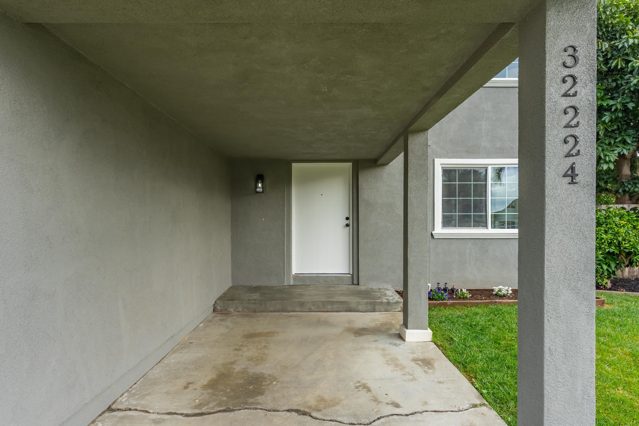 Detail Gallery Image 3 of 29 For 32224 Sloccum Ct, Union City,  CA 94587 - 4 Beds | 2/1 Baths