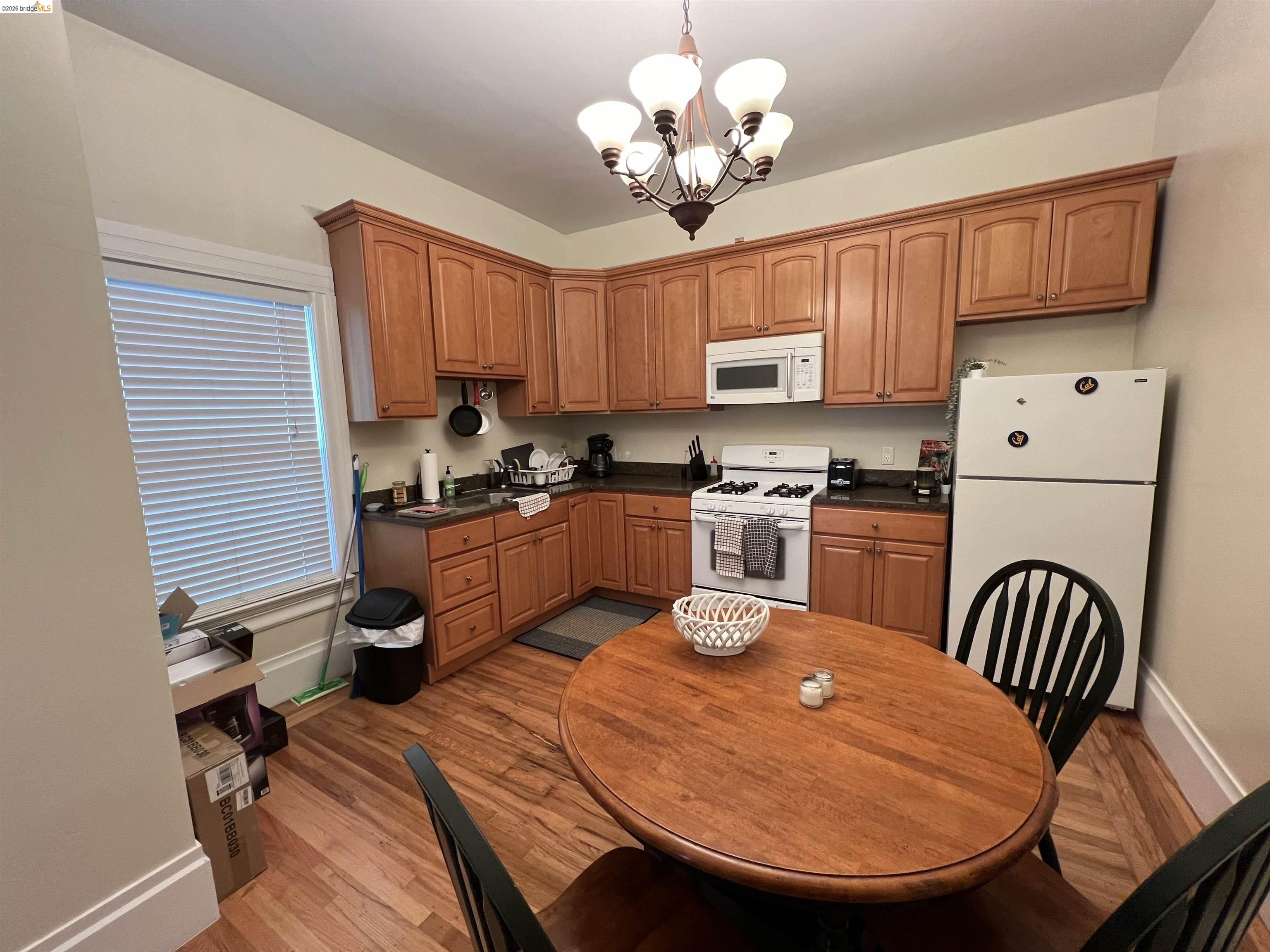 Detail Gallery Image 3 of 4 For 1425 Oxford, Berkeley,  CA 94709 - 0 Beds | 1 Baths