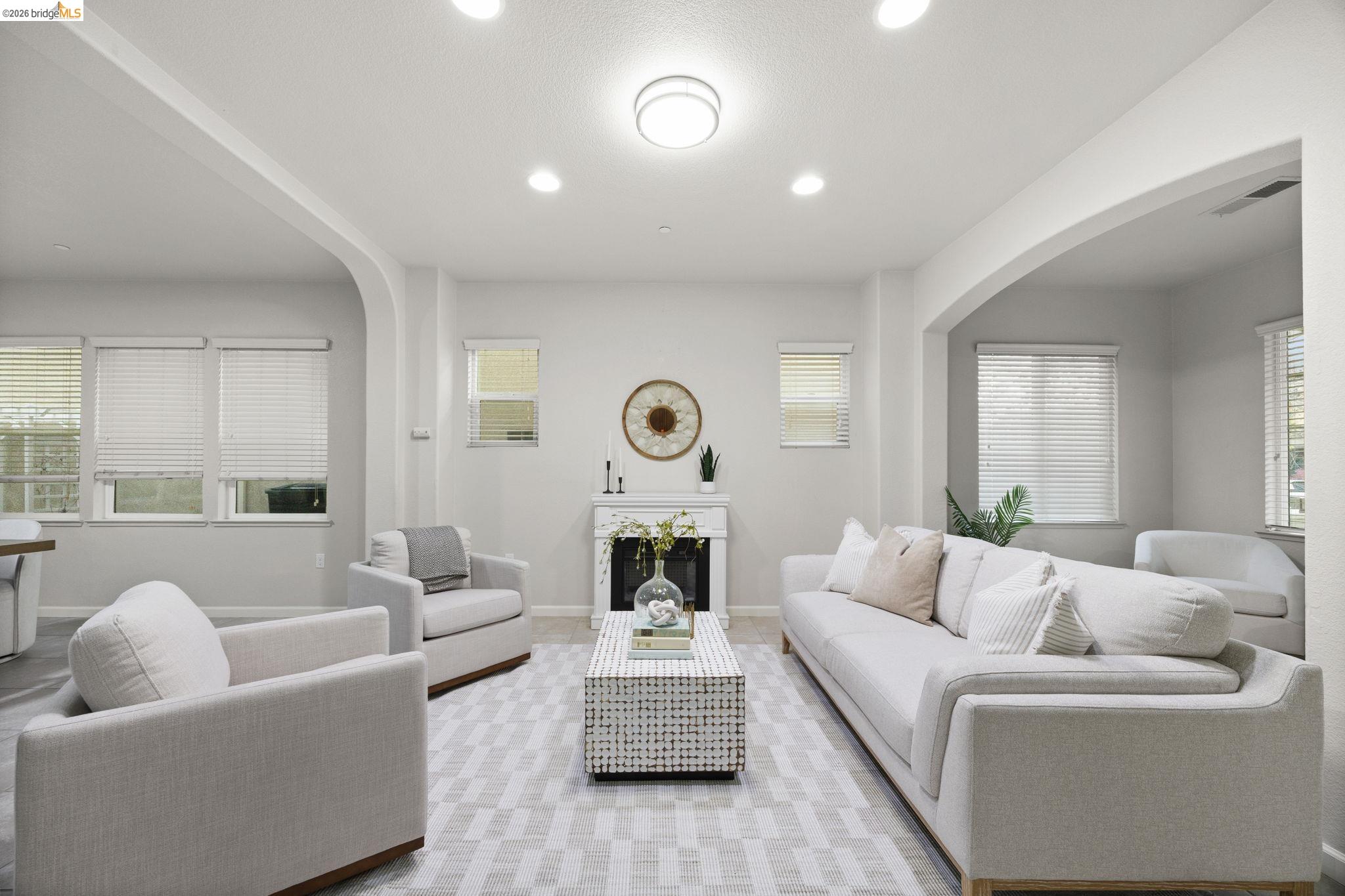 Detail Gallery Image 6 of 28 For 708 N Marquis Way, Mountain House,  CA 95391 - 3 Beds | 2/1 Baths