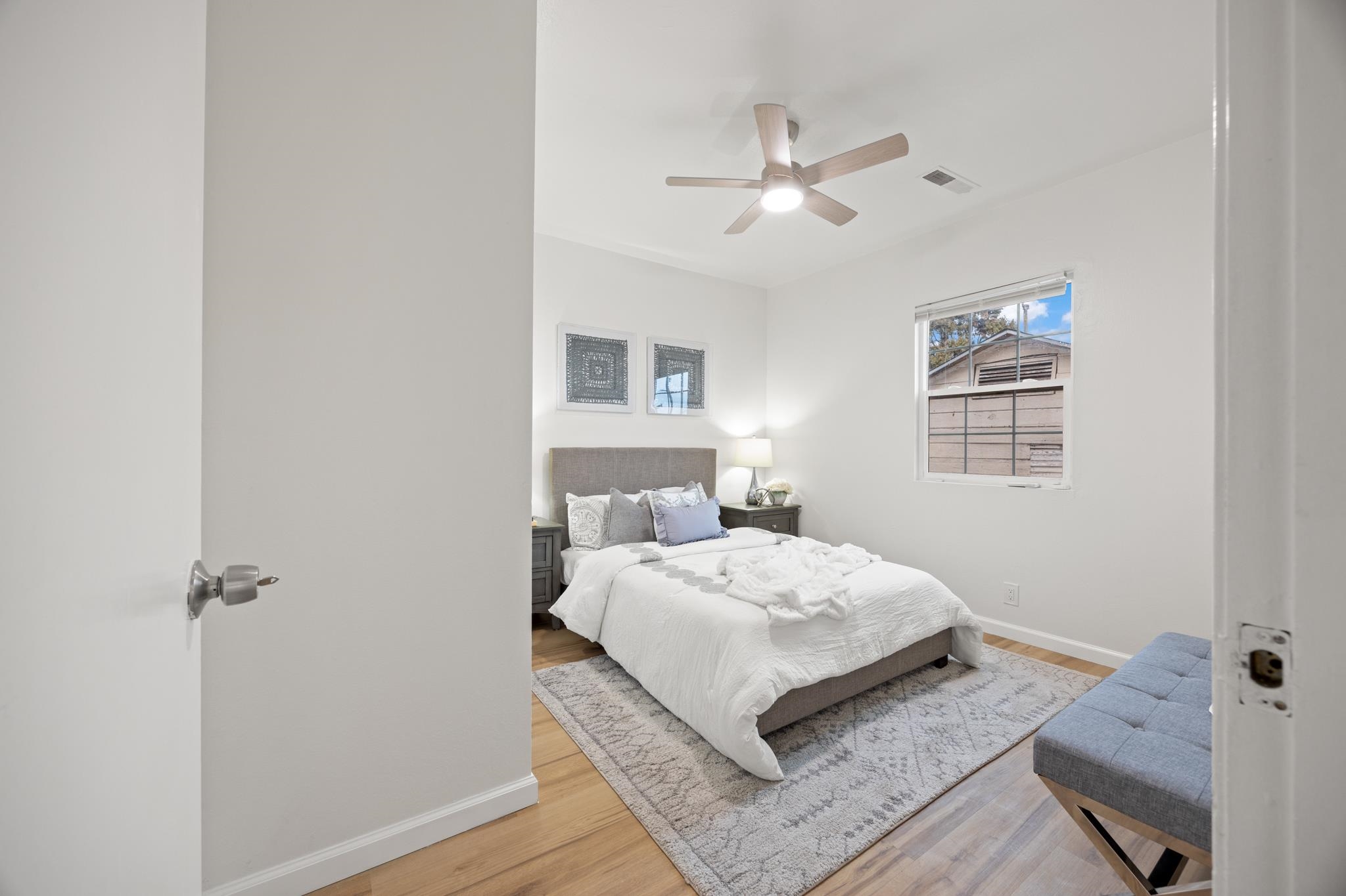 Detail Gallery Image 19 of 34 For 10306 Pippin St, Oakland,  CA 94603 - 3 Beds | 1/1 Baths