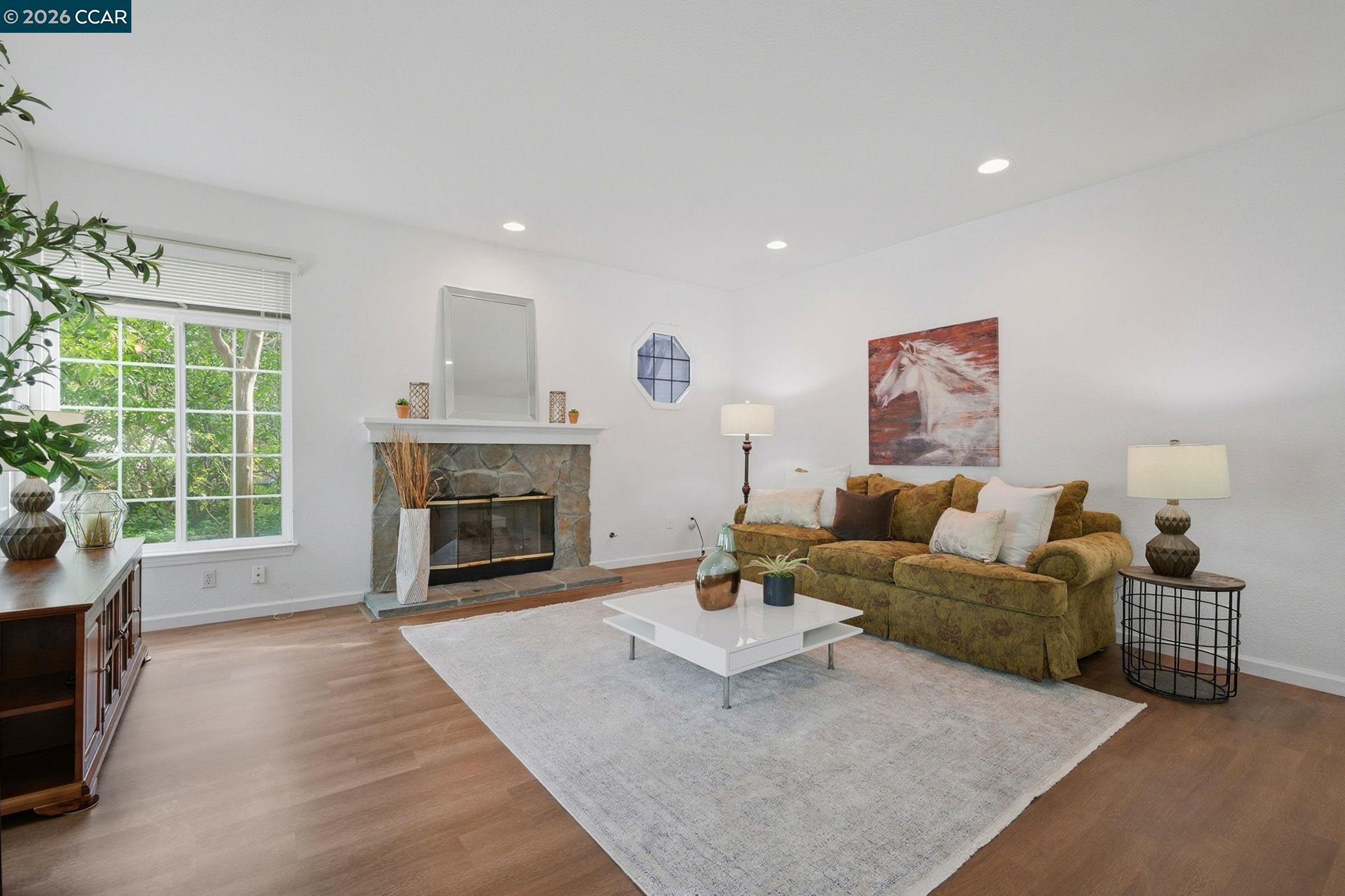 Detail Gallery Image 5 of 12 For 4729 Matterhorn Ct, Antioch,  CA 94531 - 5 Beds | 3 Baths