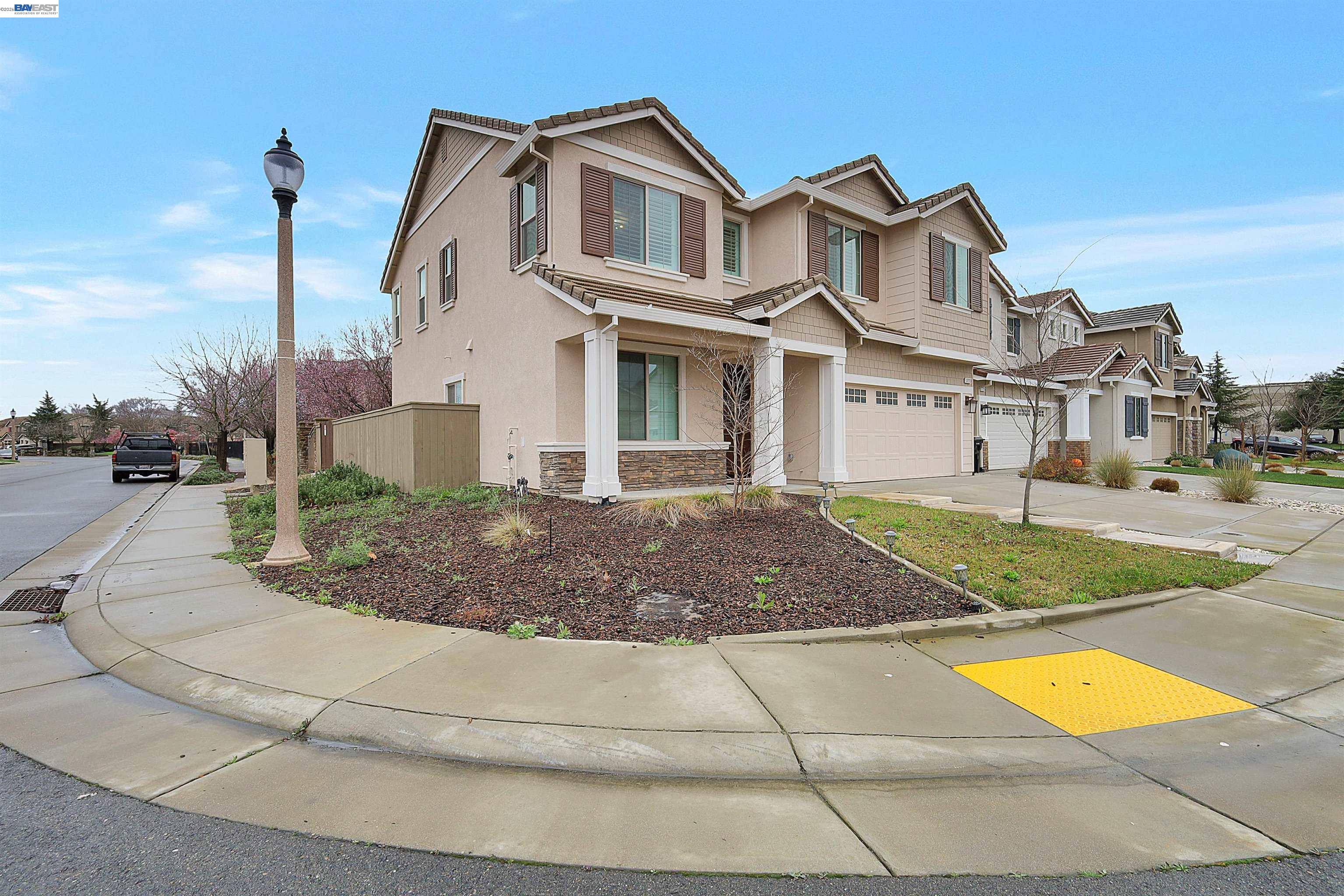 Detail Gallery Image 3 of 56 For 3223 Le Bourget Lane, Lincoln,  CA 95648 - 4 Beds | 3 Baths