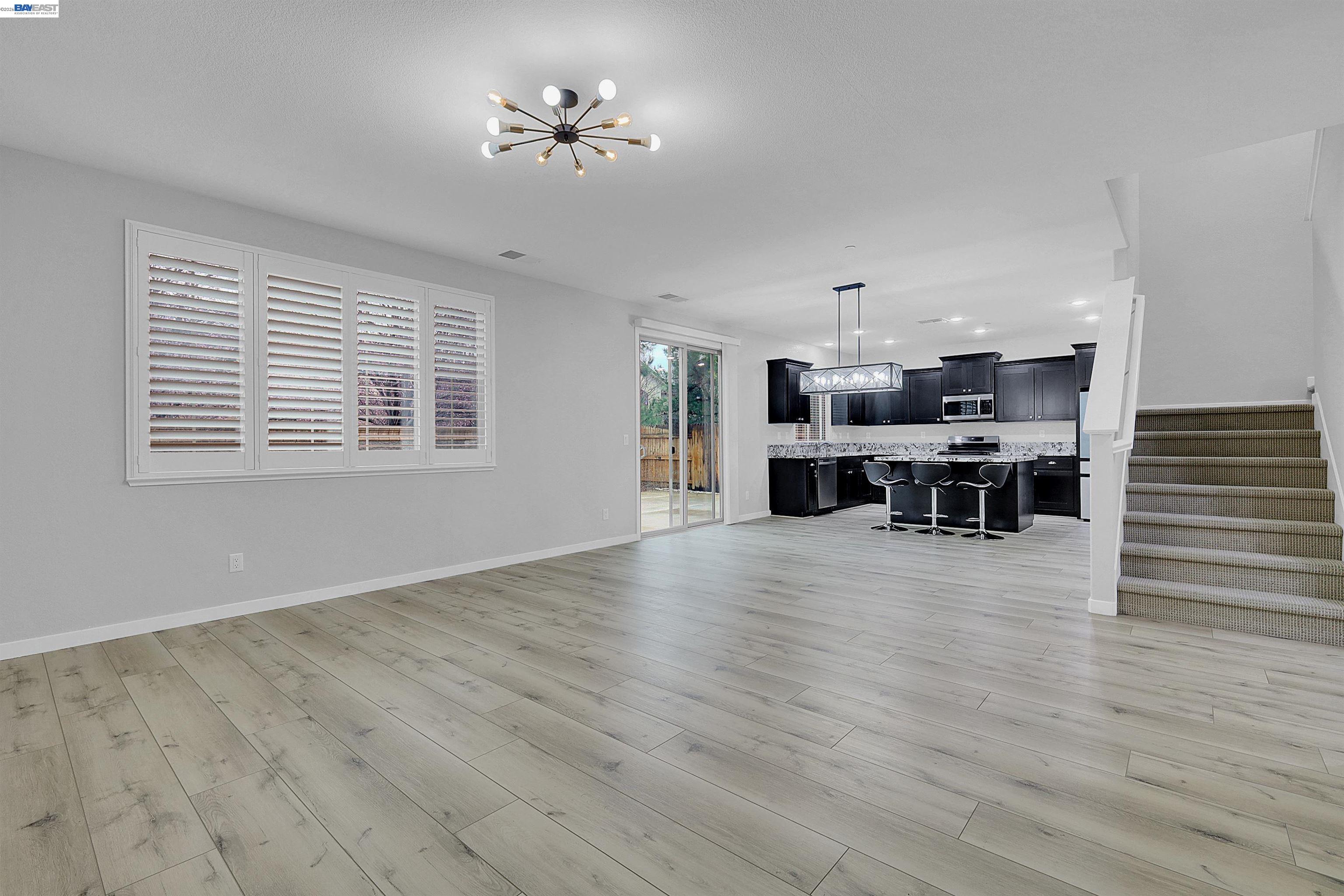 Detail Gallery Image 8 of 56 For 3223 Le Bourget Lane, Lincoln,  CA 95648 - 4 Beds | 3 Baths