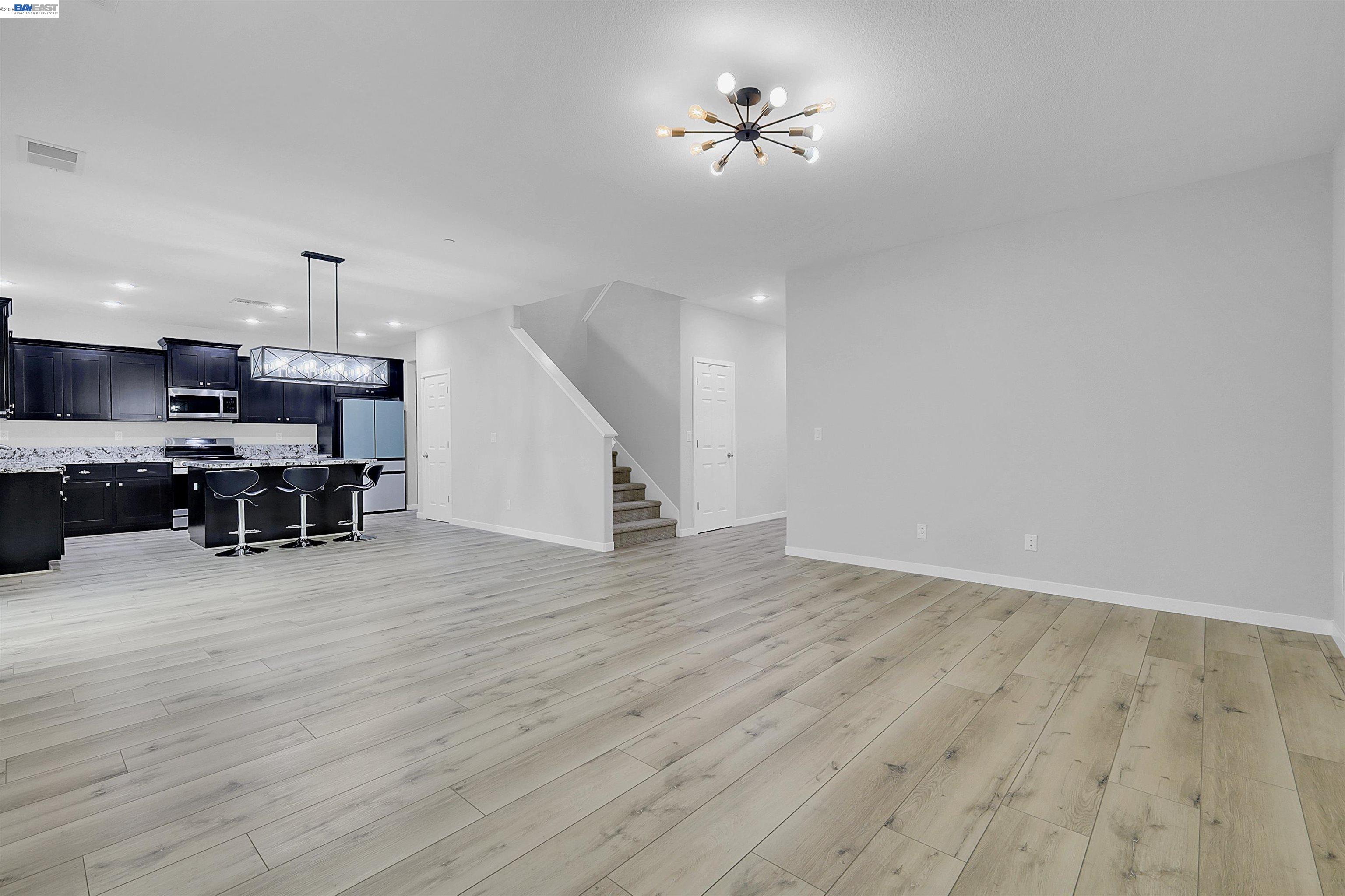 Detail Gallery Image 9 of 56 For 3223 Le Bourget Lane, Lincoln,  CA 95648 - 4 Beds | 3 Baths