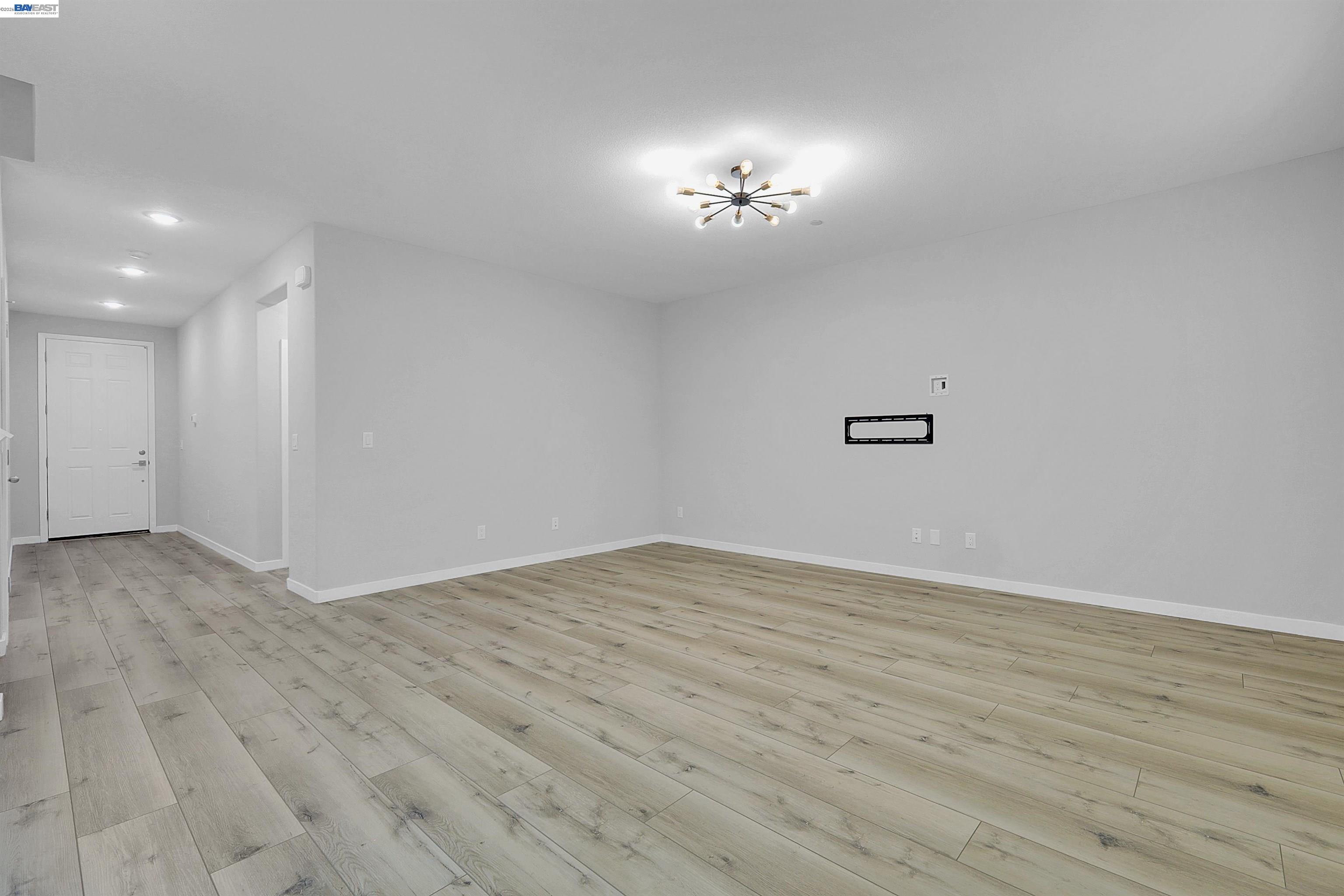 Detail Gallery Image 10 of 56 For 3223 Le Bourget Lane, Lincoln,  CA 95648 - 4 Beds | 3 Baths