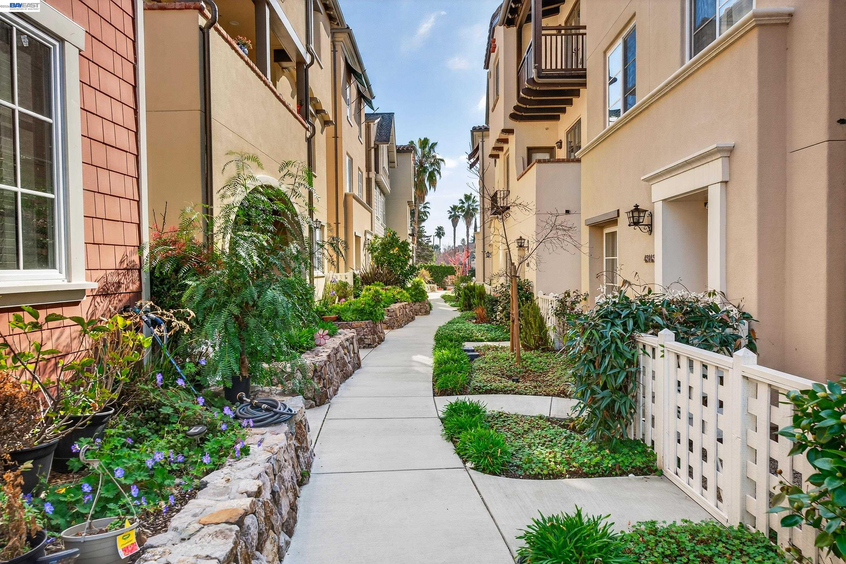 Detail Gallery Image 3 of 53 For 43147 Calle Sagrada, Fremont,  CA 94539 - 4 Beds | 3/1 Baths