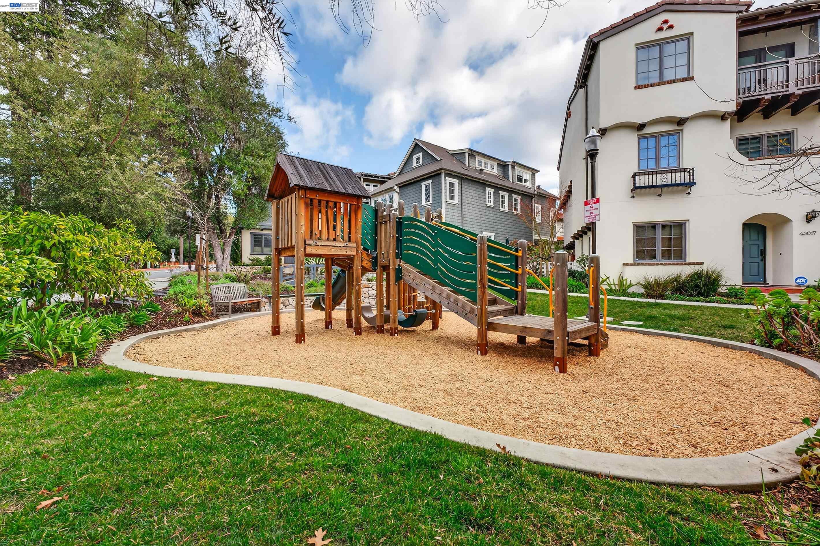 Detail Gallery Image 49 of 53 For 43147 Calle Sagrada, Fremont,  CA 94539 - 4 Beds | 3/1 Baths