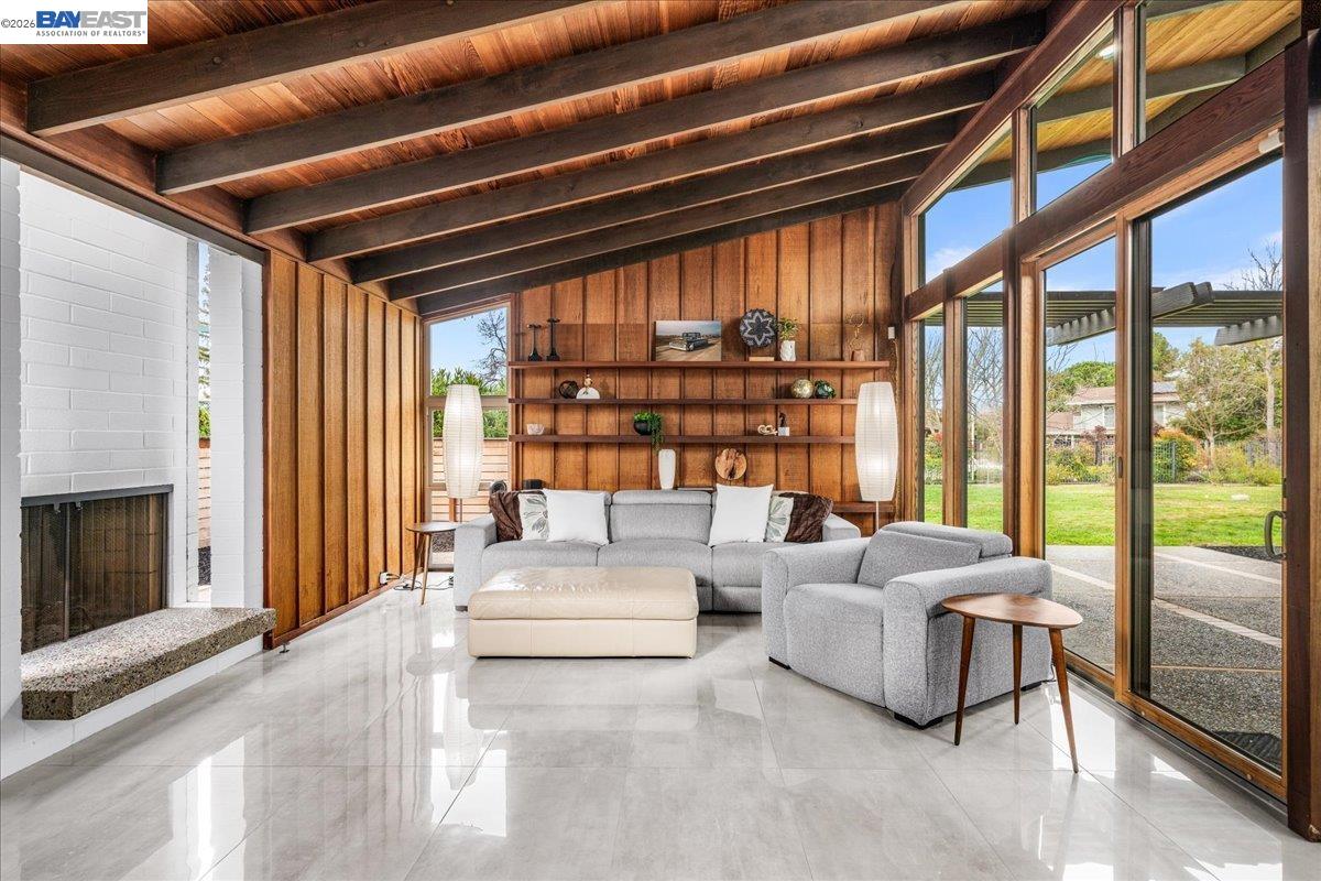 Front Image Thumbnail for BE41124475