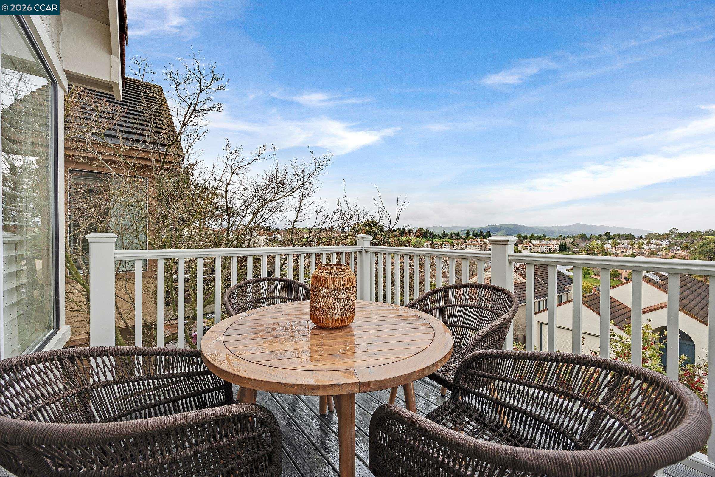 Detail Gallery Image 16 of 53 For 425 Donner Way, San Ramon,  CA 94582 - 3 Beds | 2/1 Baths