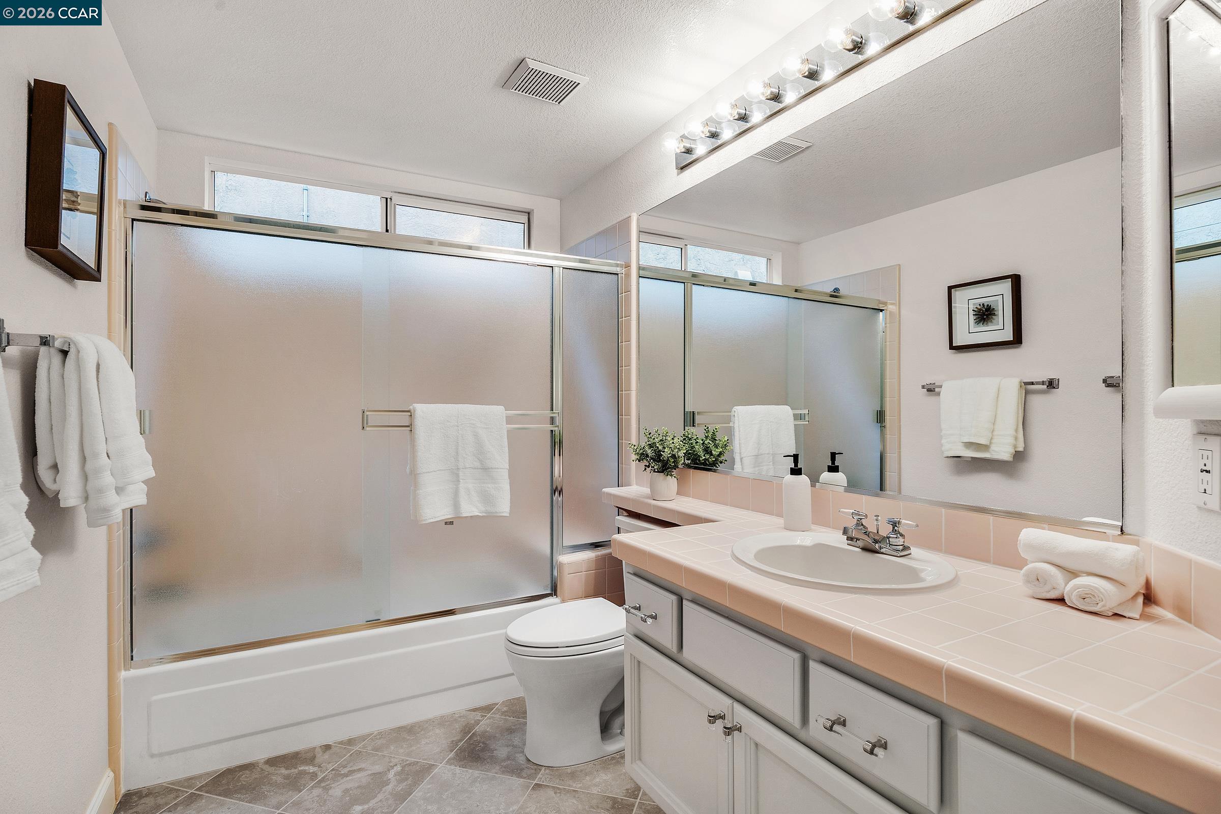 Detail Gallery Image 36 of 53 For 425 Donner Way, San Ramon,  CA 94582 - 3 Beds | 2/1 Baths