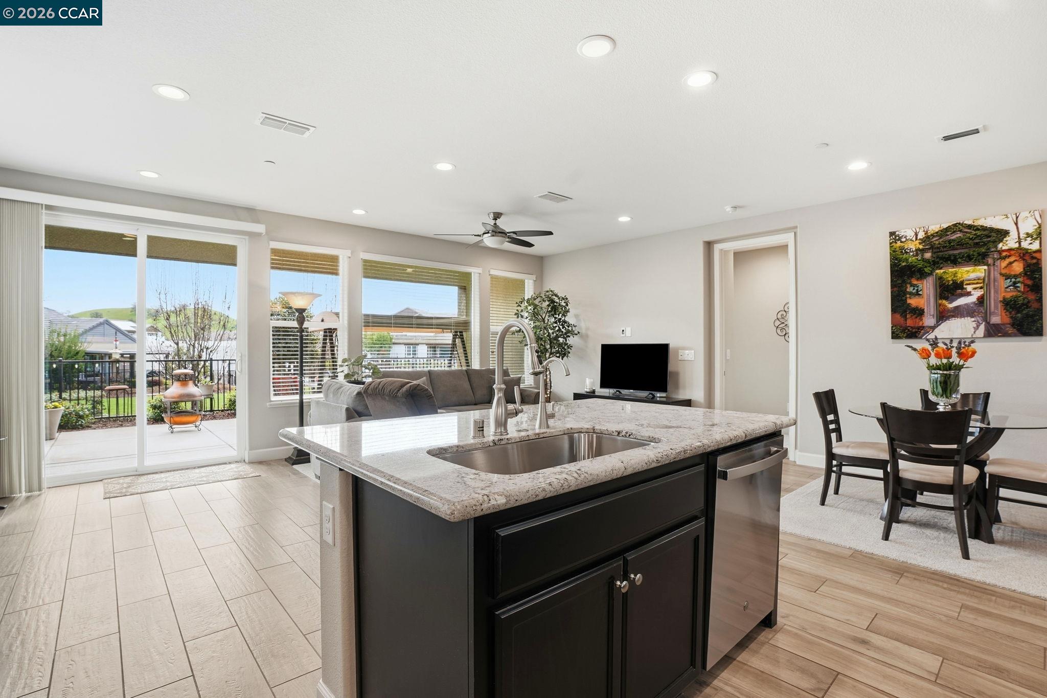 Detail Gallery Image 16 of 58 For 1456 Santorini St, Brentwood,  CA 94513 - 2 Beds | 2 Baths