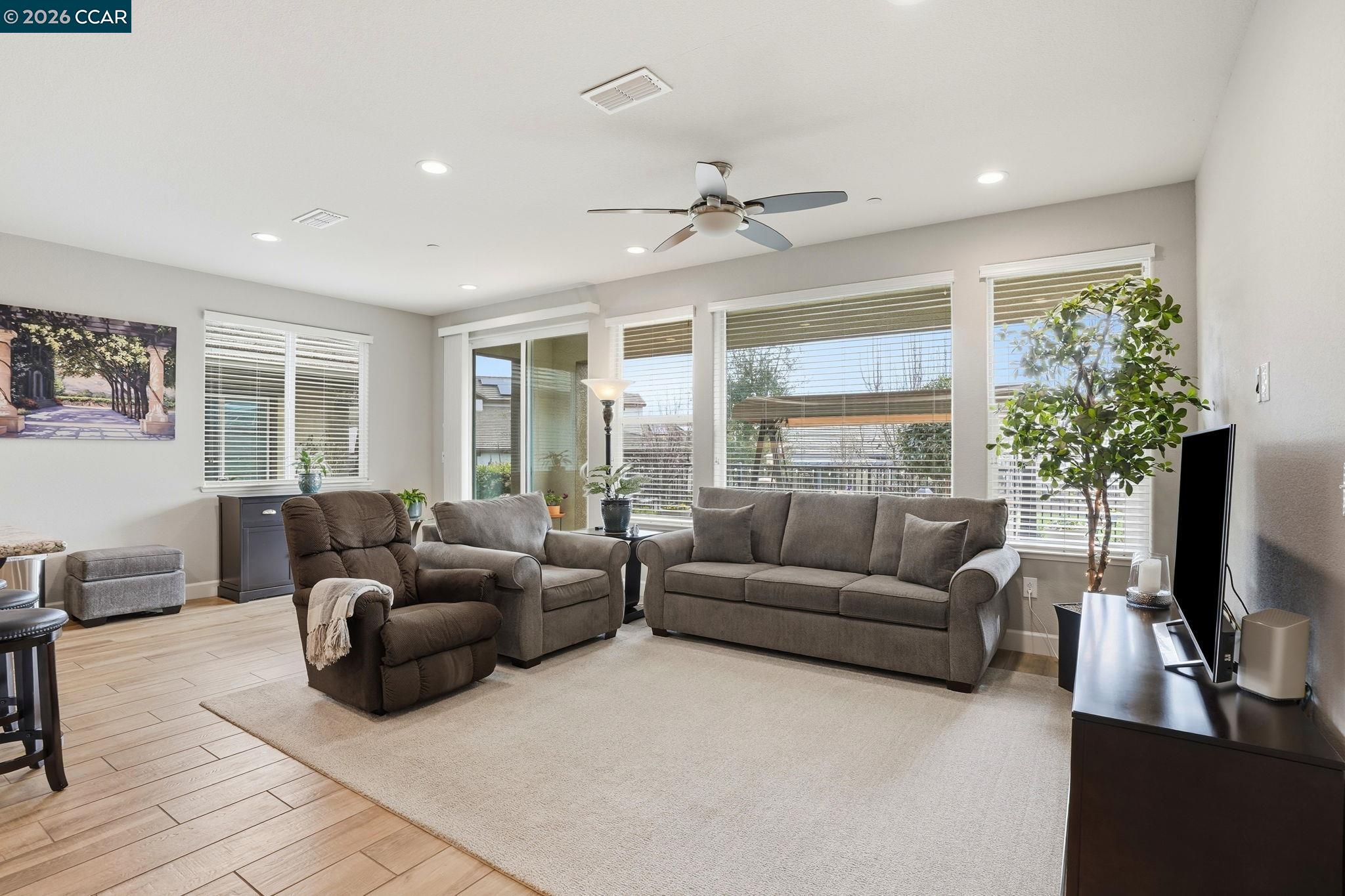 Detail Gallery Image 10 of 58 For 1456 Santorini St, Brentwood,  CA 94513 - 2 Beds | 2 Baths