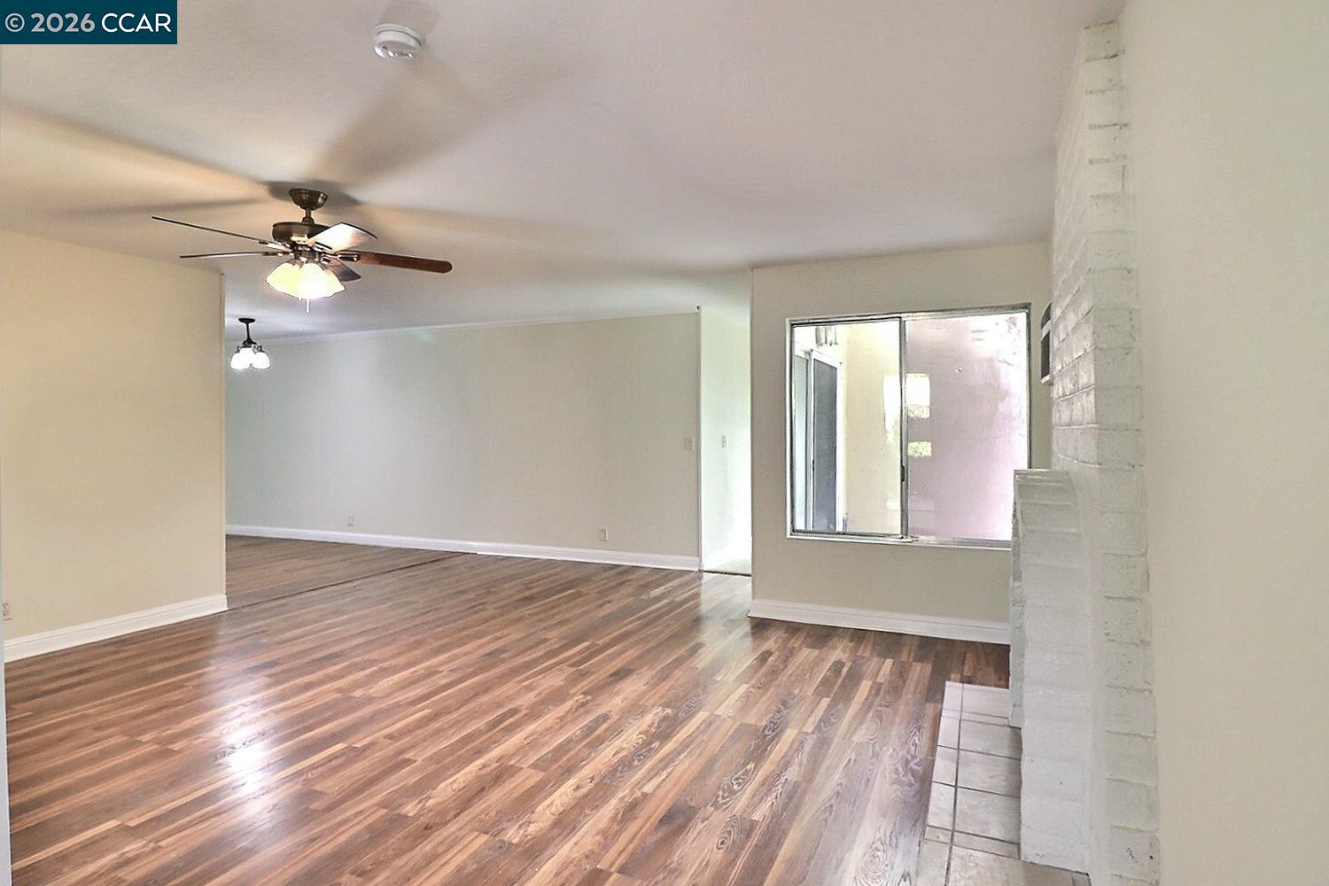 Detail Gallery Image 2 of 46 For 116 Woodview Ct, Martinez,  CA 94553 - 3 Beds | 2 Baths