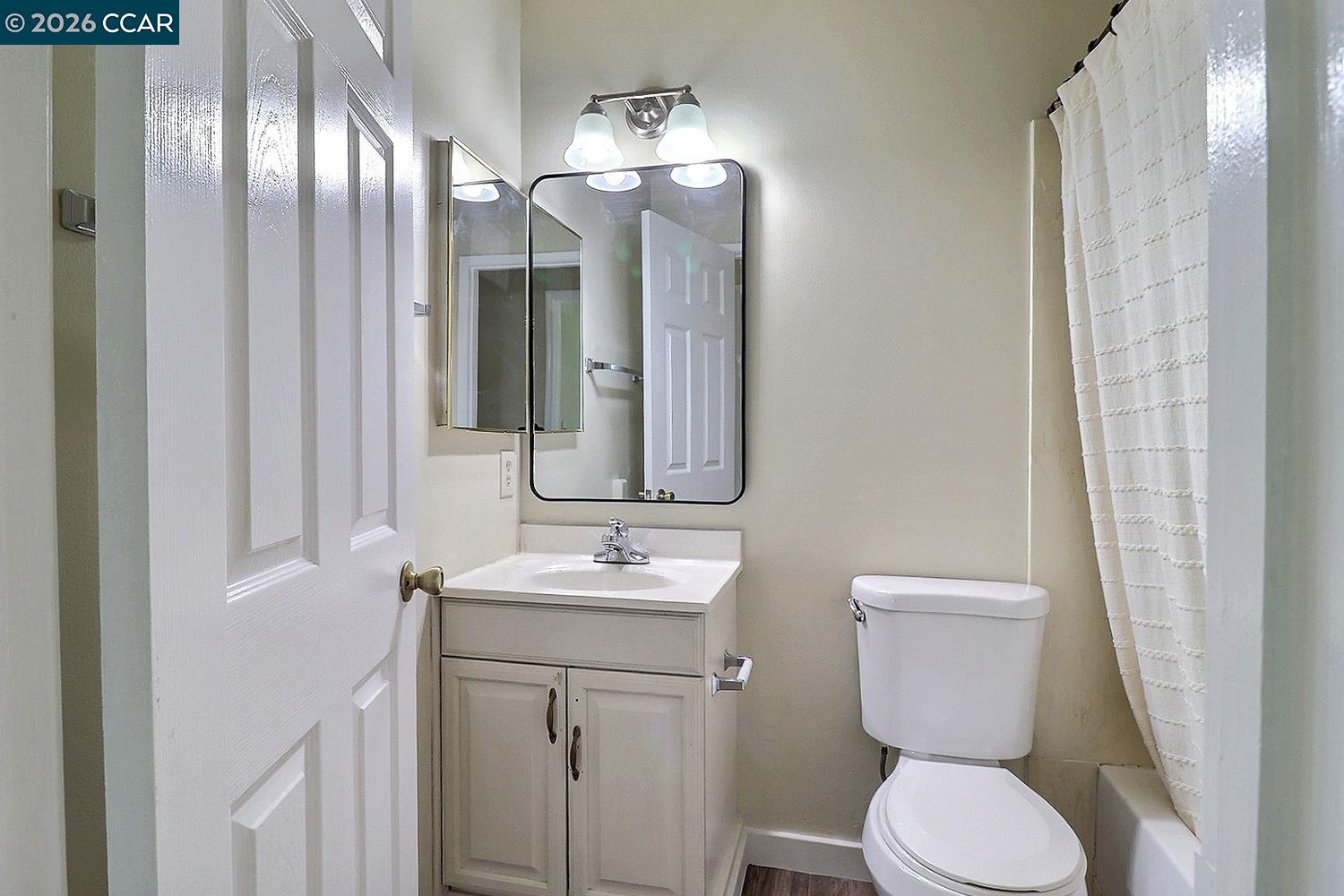 Detail Gallery Image 27 of 46 For 116 Woodview Ct, Martinez,  CA 94553 - 3 Beds | 2 Baths