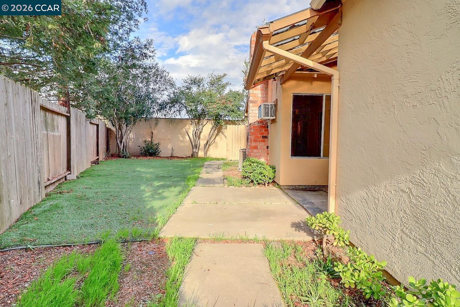 Detail Gallery Image 45 of 46 For 116 Woodview Ct, Martinez,  CA 94553 - 3 Beds | 2 Baths