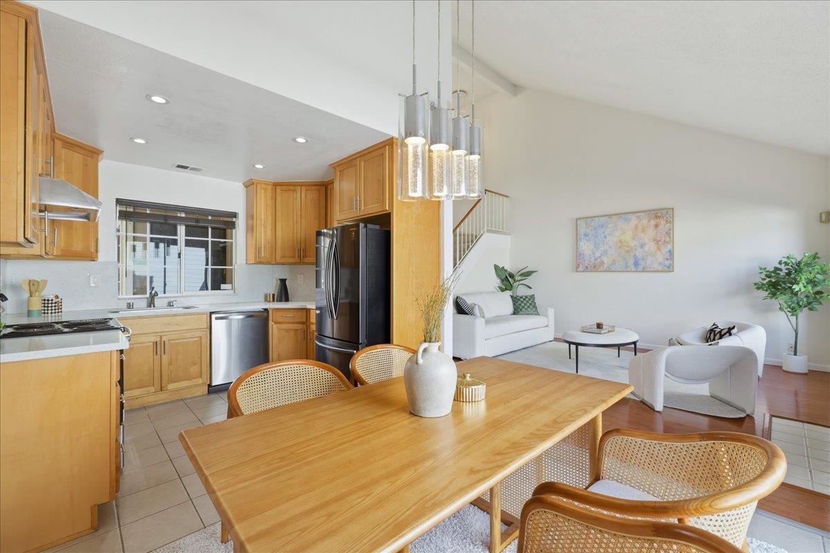 Detail Gallery Image 11 of 45 For 542 White Fir Dr, San Leandro,  CA 94577 - 3 Beds | 2/1 Baths
